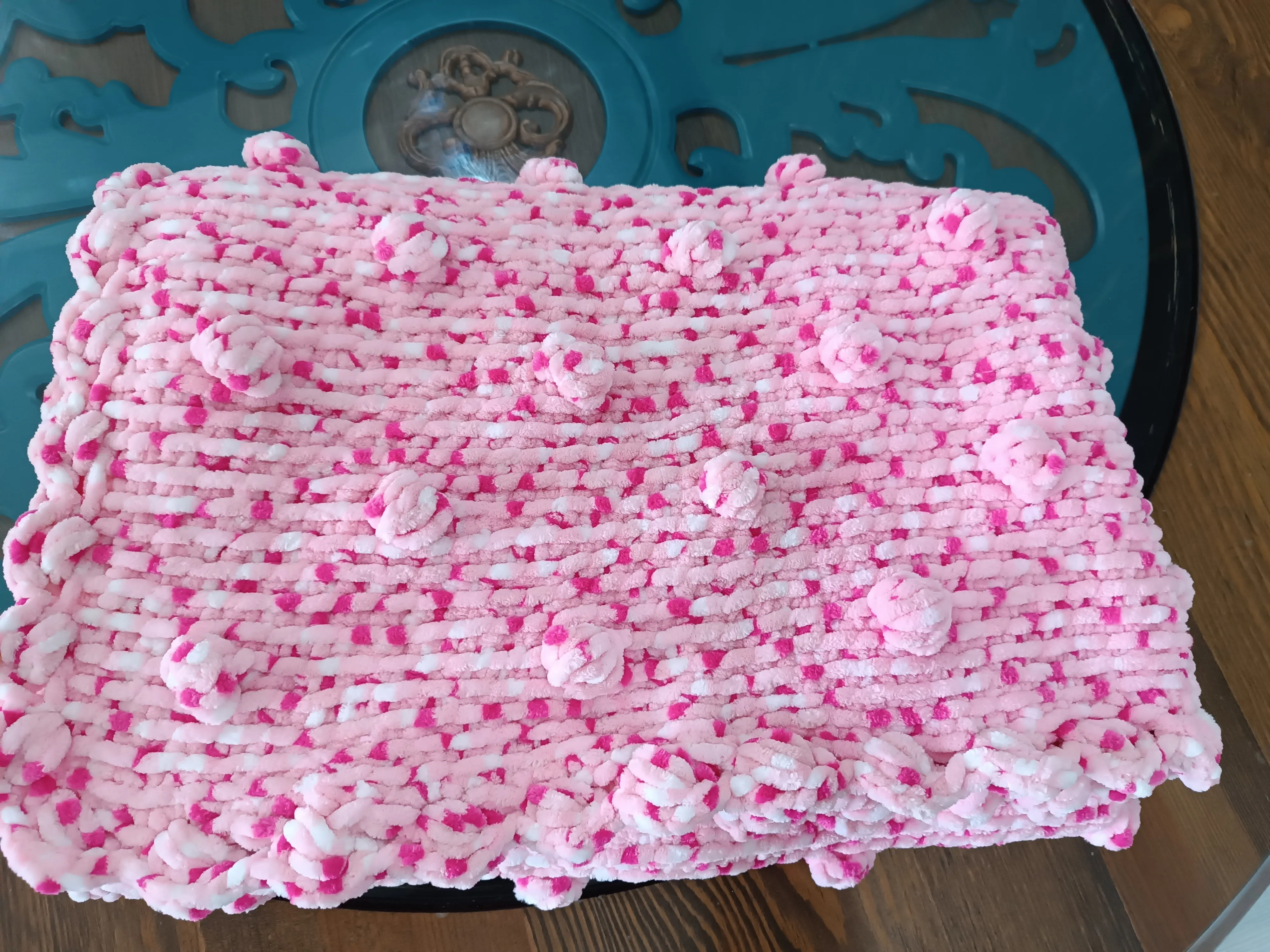 El Örgüsü Pembe Popcorn Modeli Bebek Battaniyesi