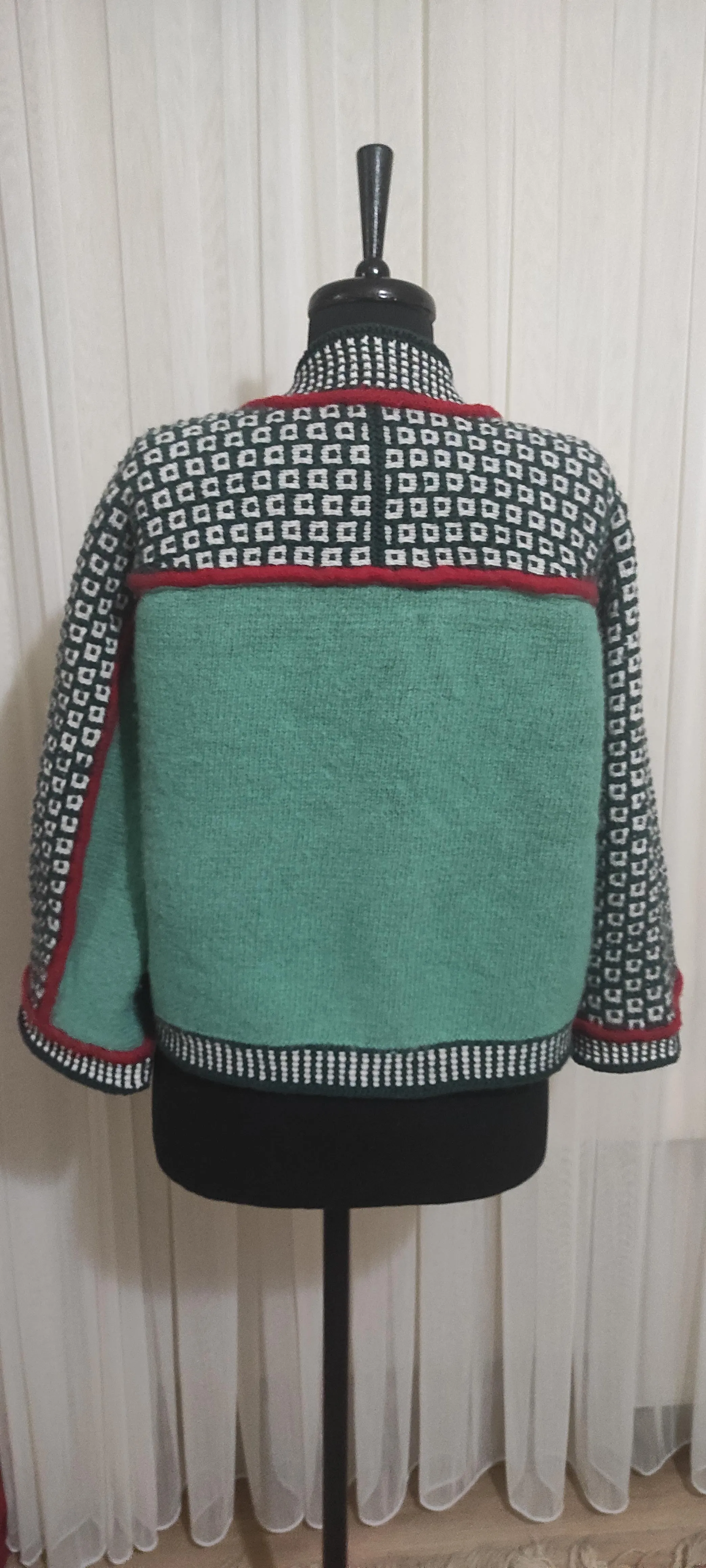 Nexxus Tasarım Hırka – %100 Lambswool, Oversize Yabancı Tasarım El Örgüsü