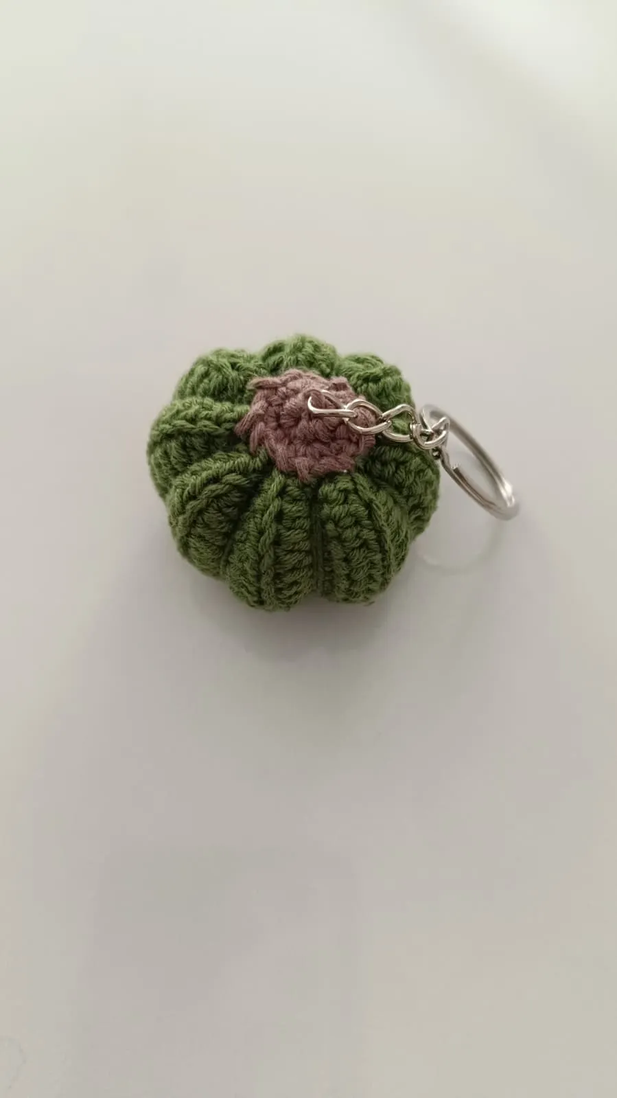 El Yapımı Balkabağı Desenli Hediyelik Anahtarlık – Kişiye Özel Renk Seçenekli