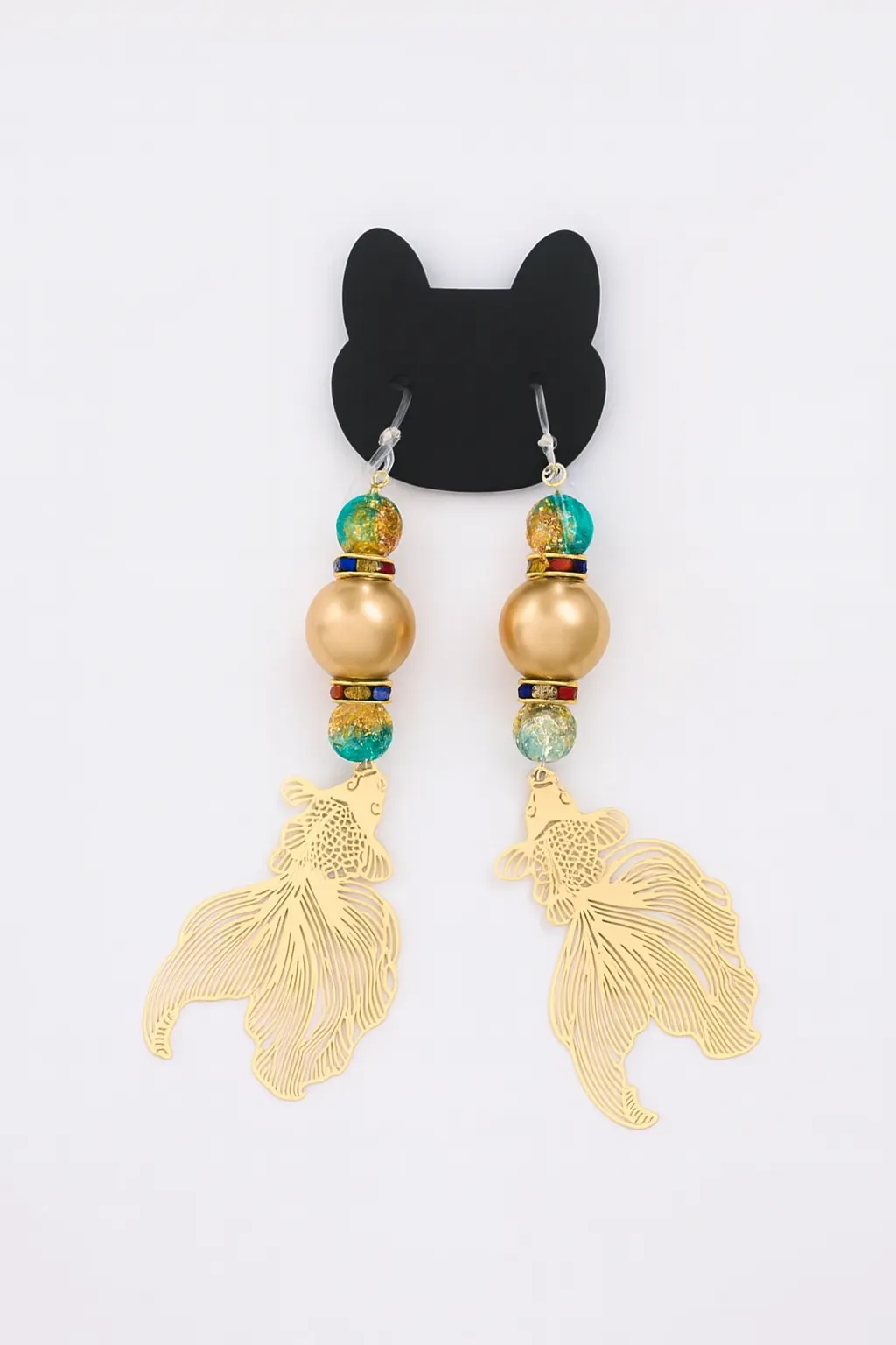 Altın Balık Figürlü Boncuklu Gold Küpe