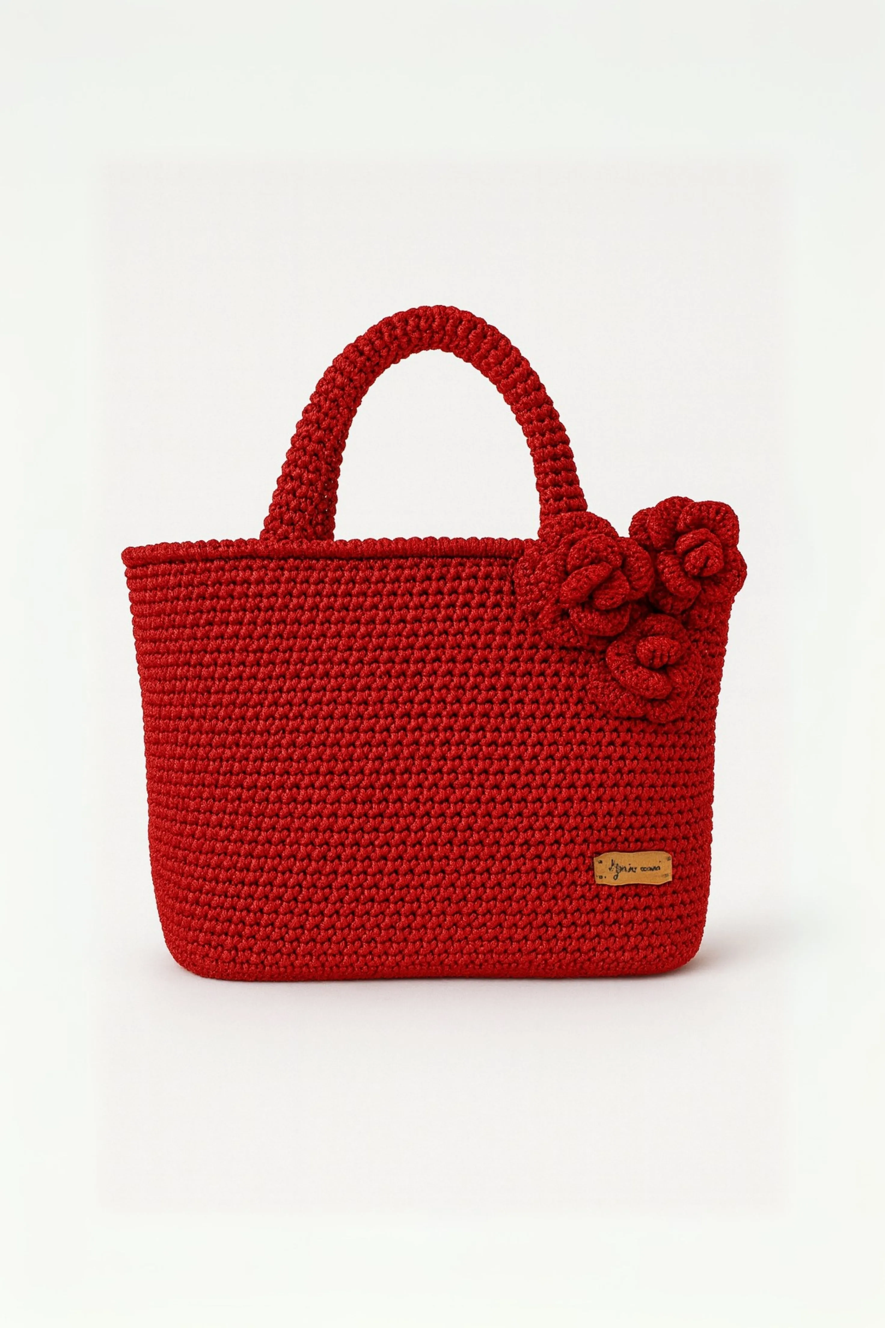 Kırmızı Çiçek Detaylı El Örgüsü Çanta – 32x22x11 cm