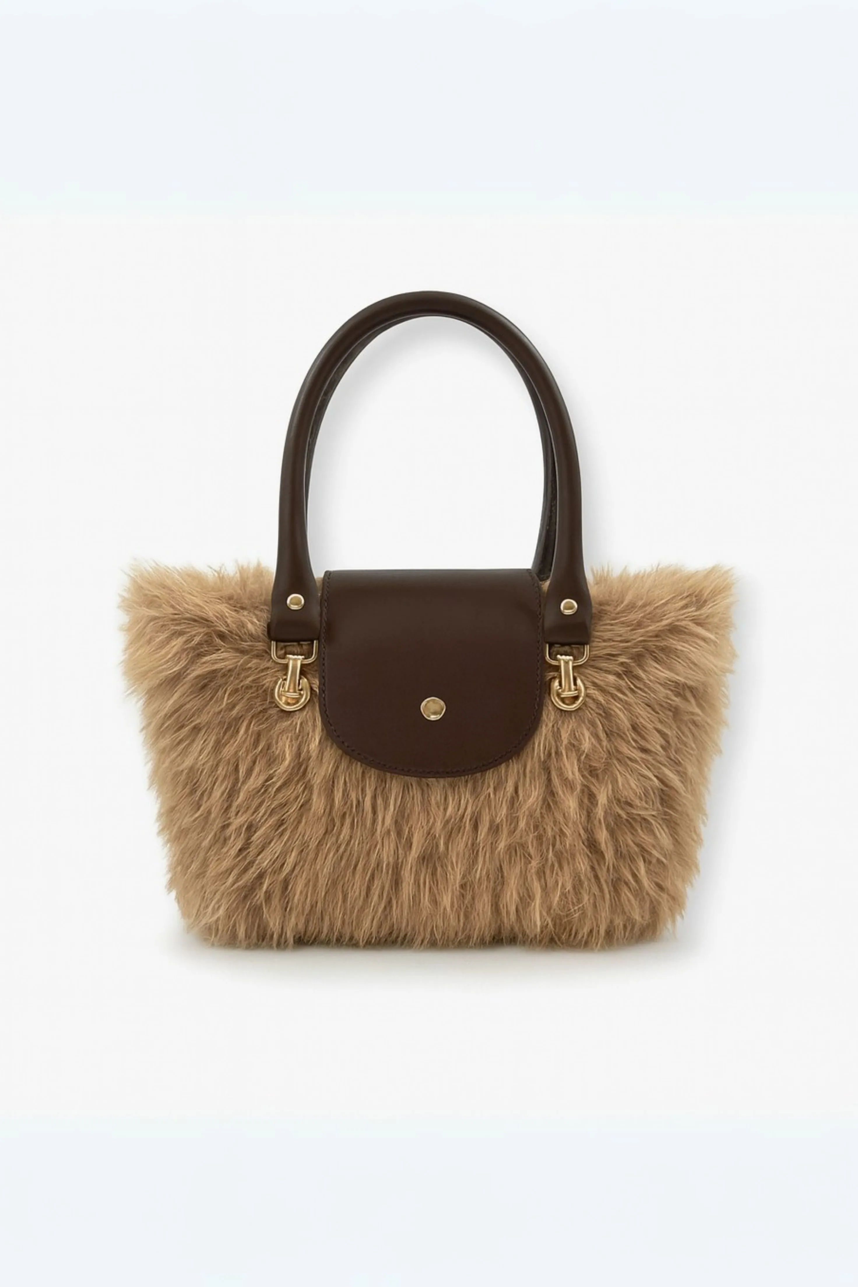 Kahverengi Deri Detaylı Taba Peluş El Çantası – Sıcak ve Şık Tasarım