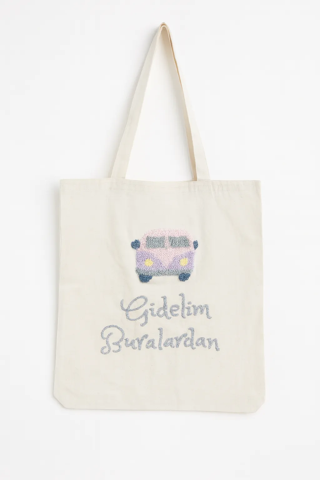 “Gidelim Buralardan” Yazılı Beyaz Bez Çanta – Punch İşlemeli El Yapımı