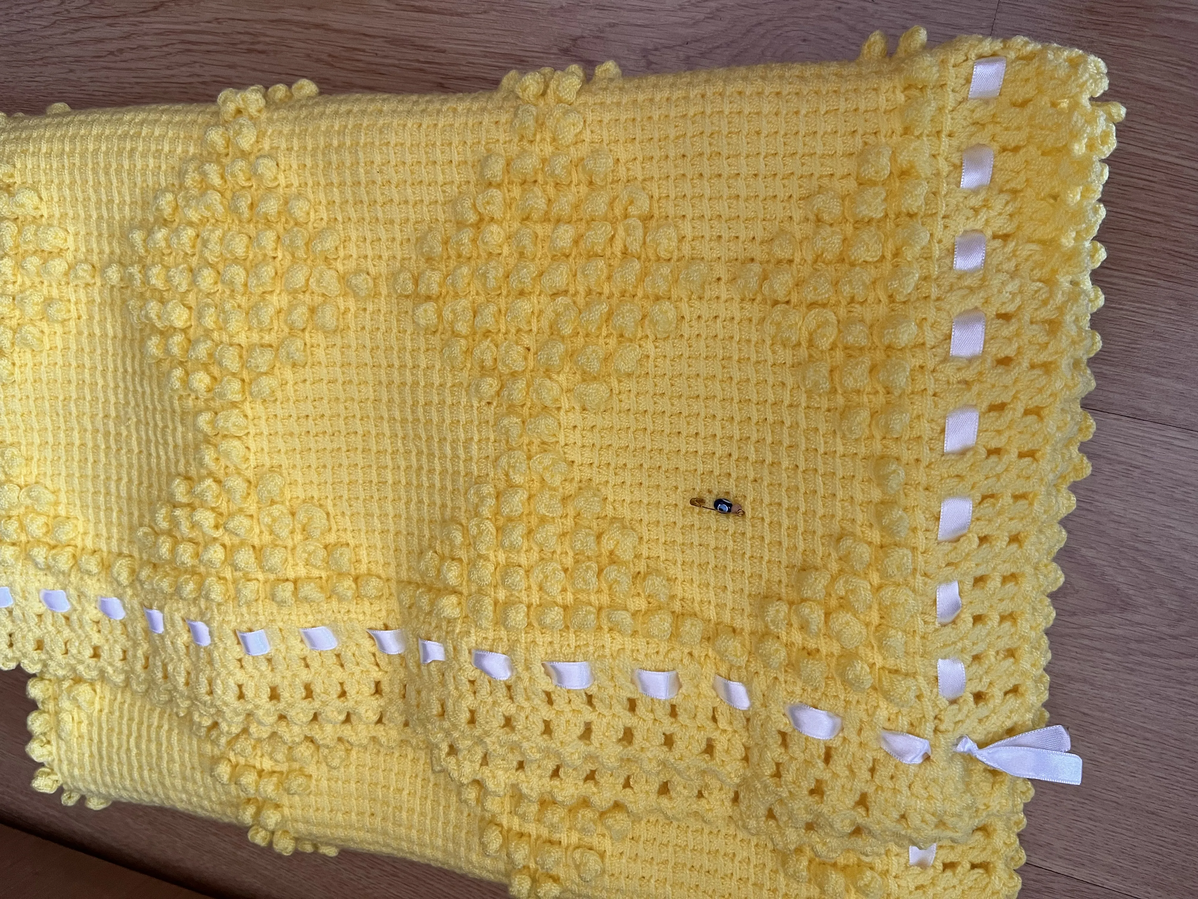 El Örgüsü Sarı Tunus İşi Bebek Battaniyesi