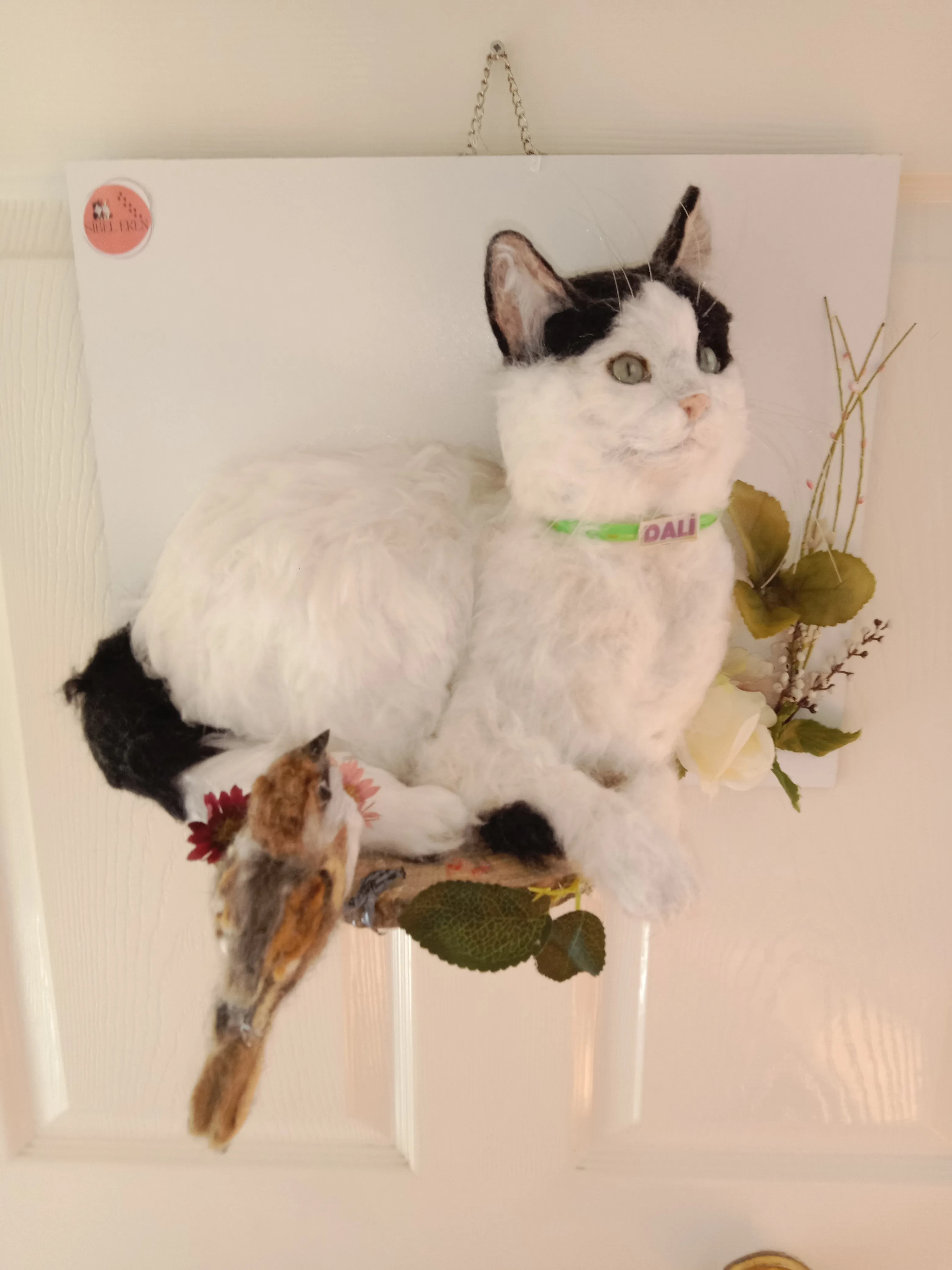 Keçe Yünü ile El Yapımı Kedi Figürü