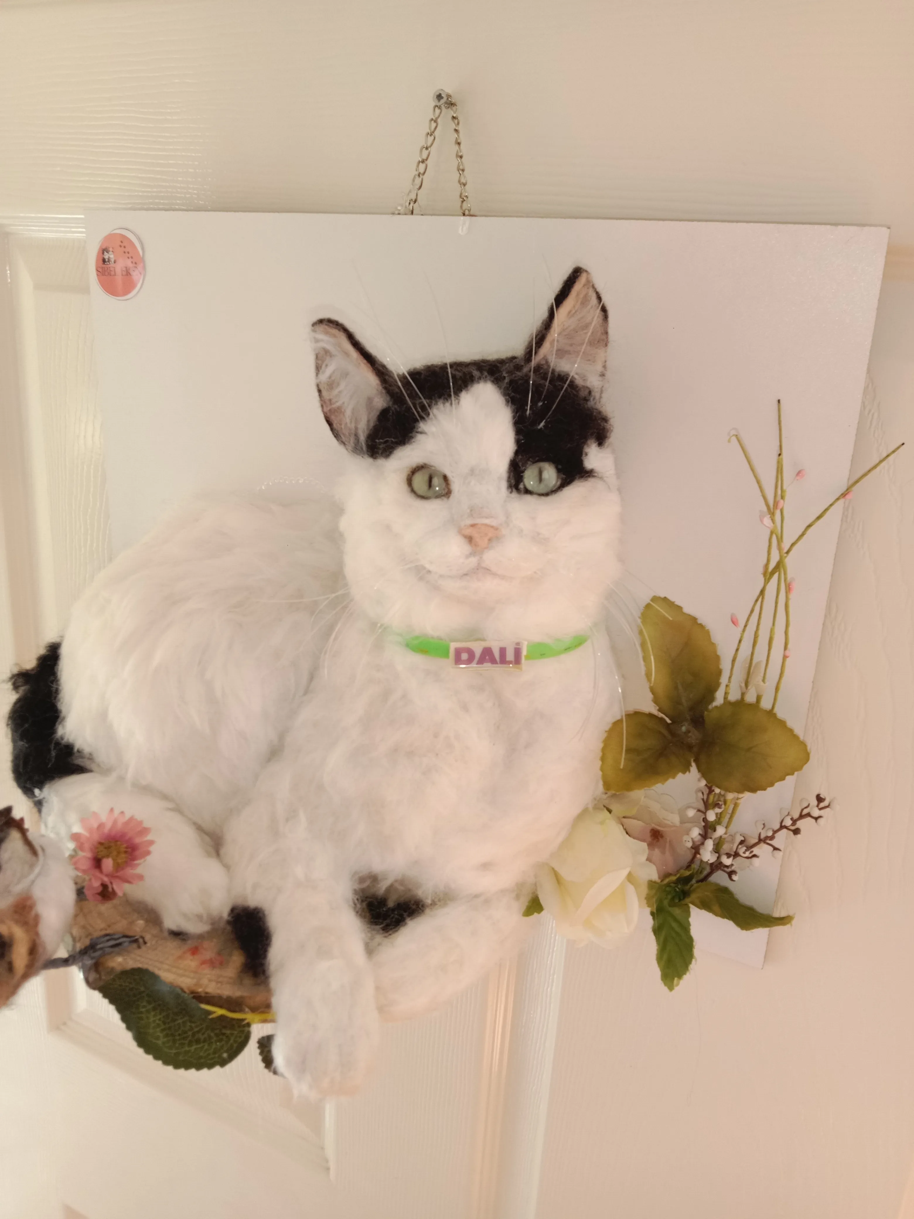 Keçe Yünü ile El Yapımı Kedi Figürü