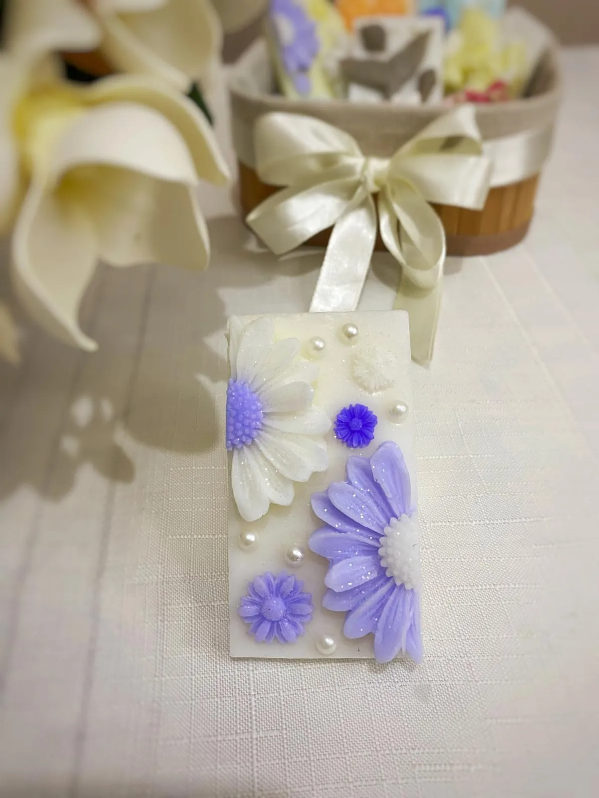 El Yapımı Mor Papatyalı Sabun – Lavanta Esanslı ve Doğal