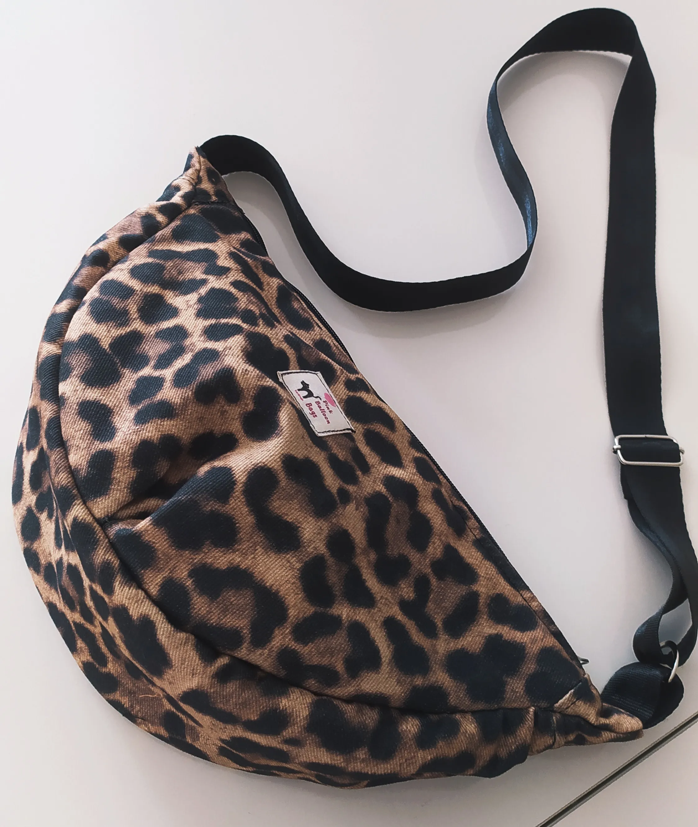Moonbag Leopar Desenli Kadın Çapraz Çanta
