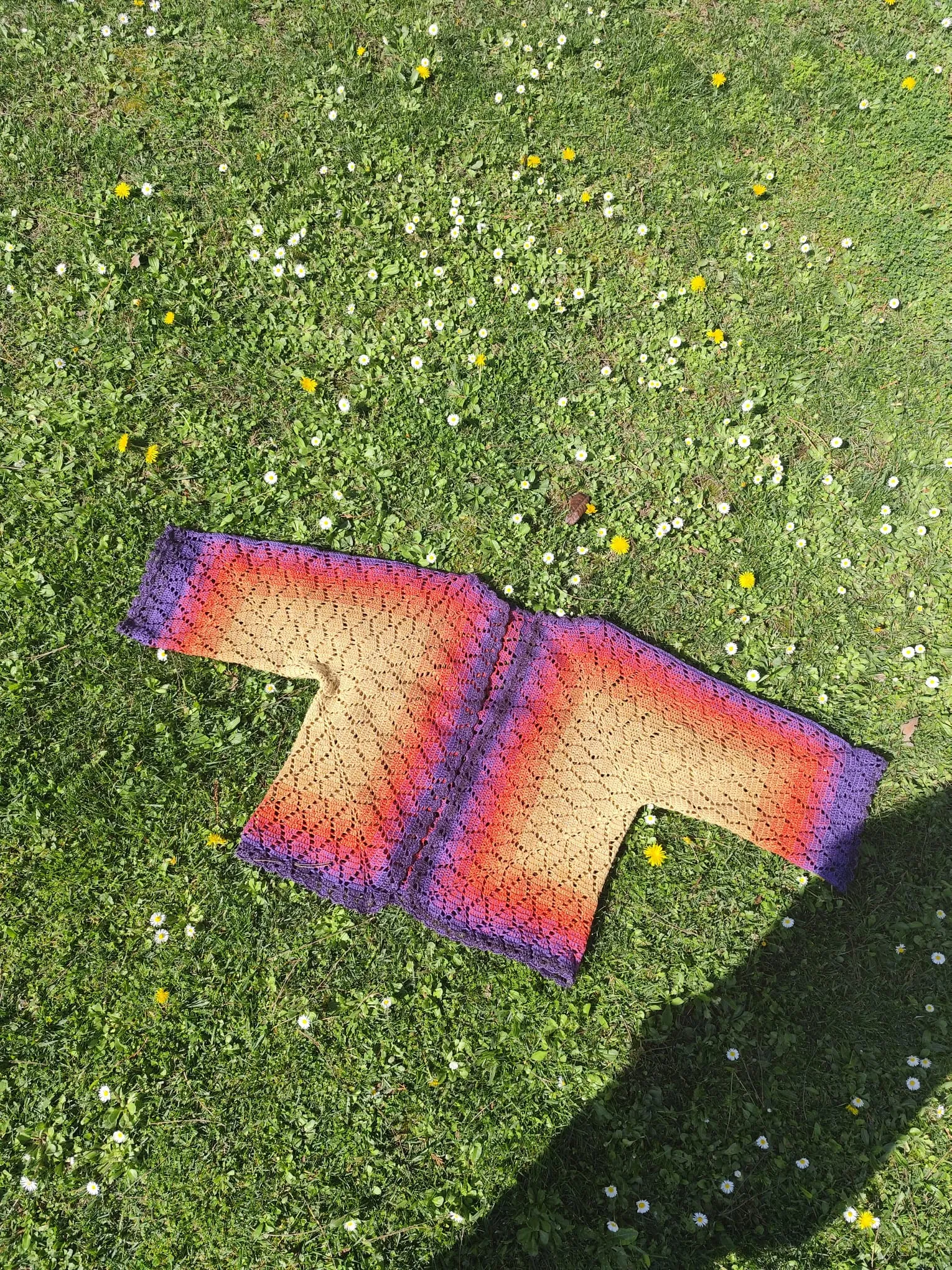 Gökkuşağı İp Örgü Model Hırka