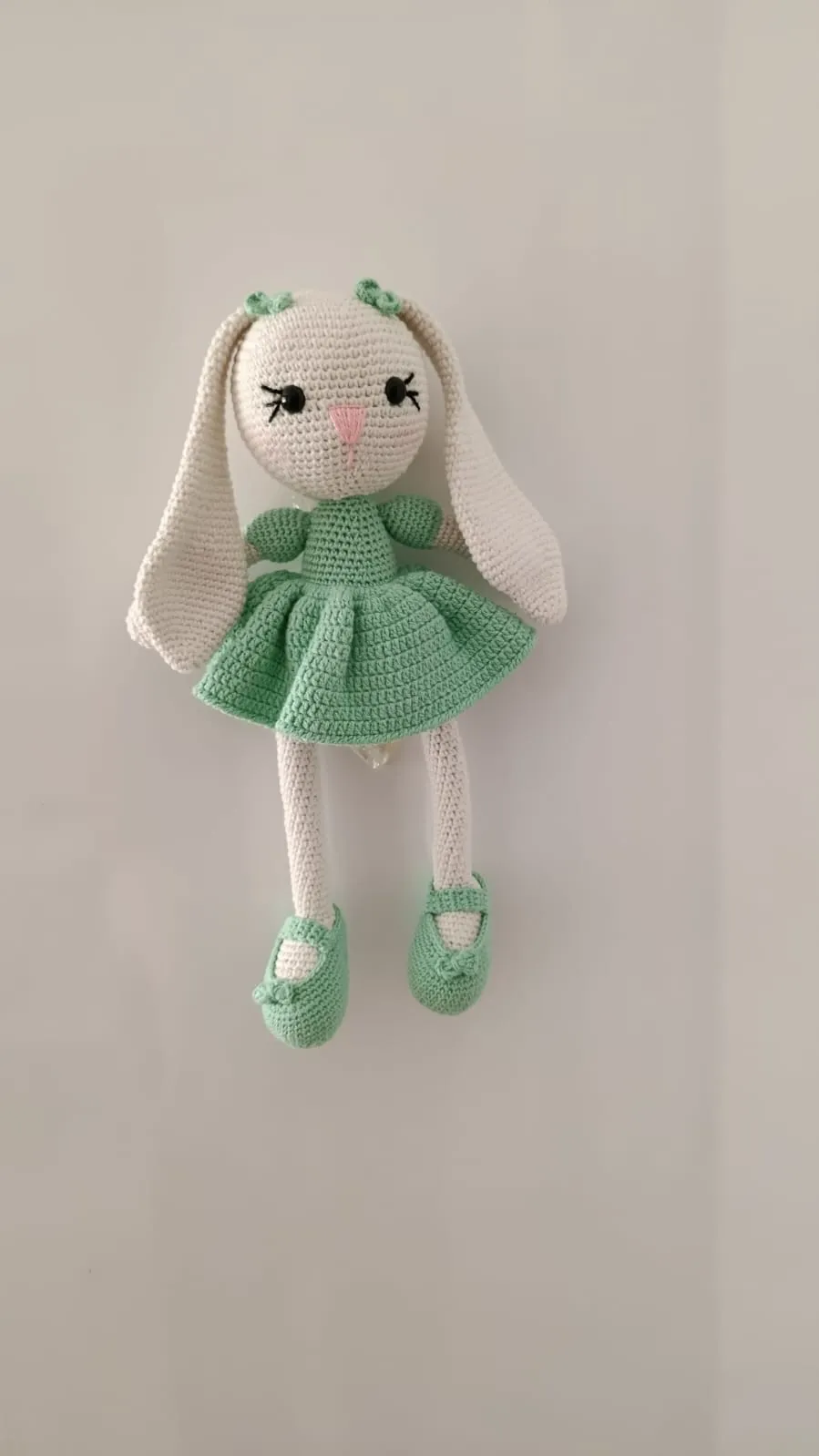 El Yapımı Amigurumi Uzun Kulaklı Tavşan – Koton İp ile Örüldü