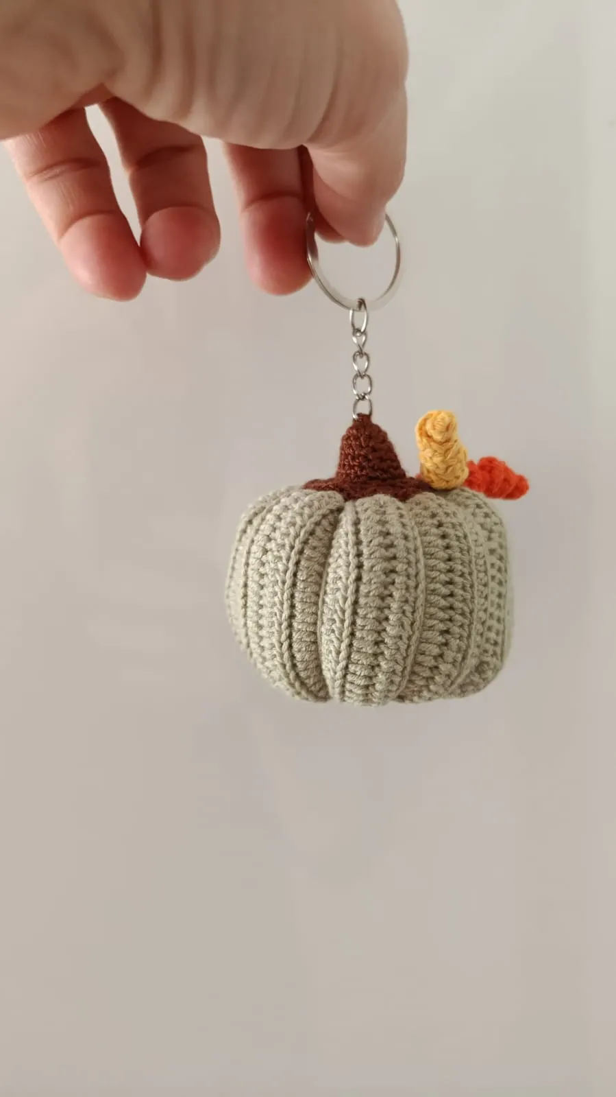 Amigurumi Balkabağı Anahtarlık – 8 cm