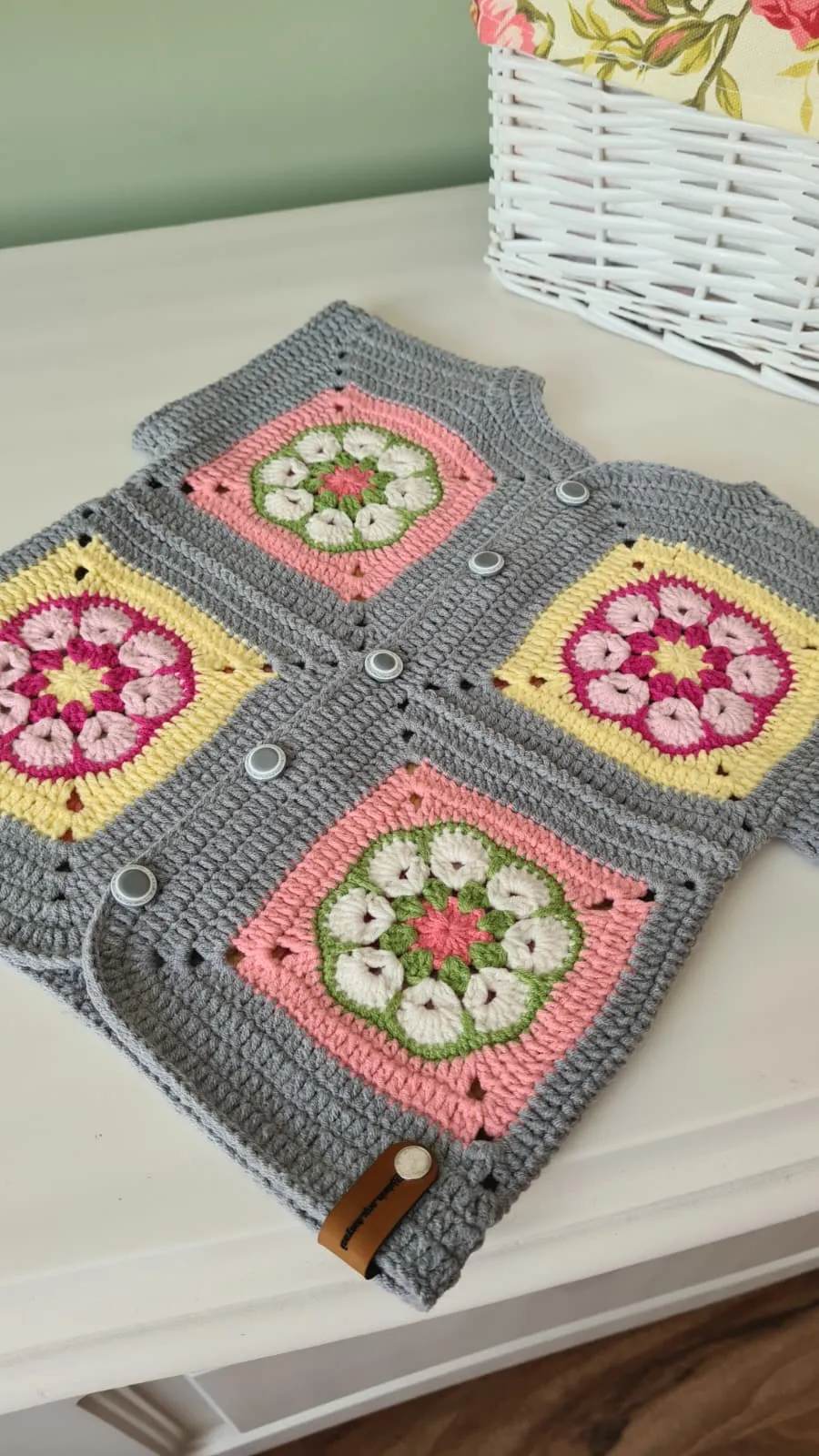 El Örgüsü Motifli Bebek Yeleği 1 Yaş | Nako Cotton Lüks ile Hazırlanmış