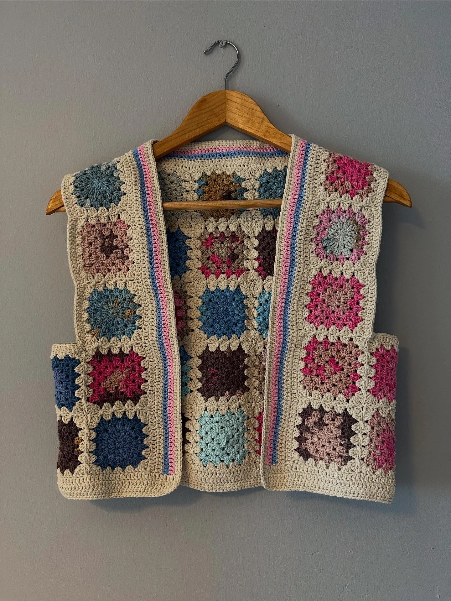 El Yapımı Tığ İşi Renkli Motif Desenli Cotton Kadın Yelek