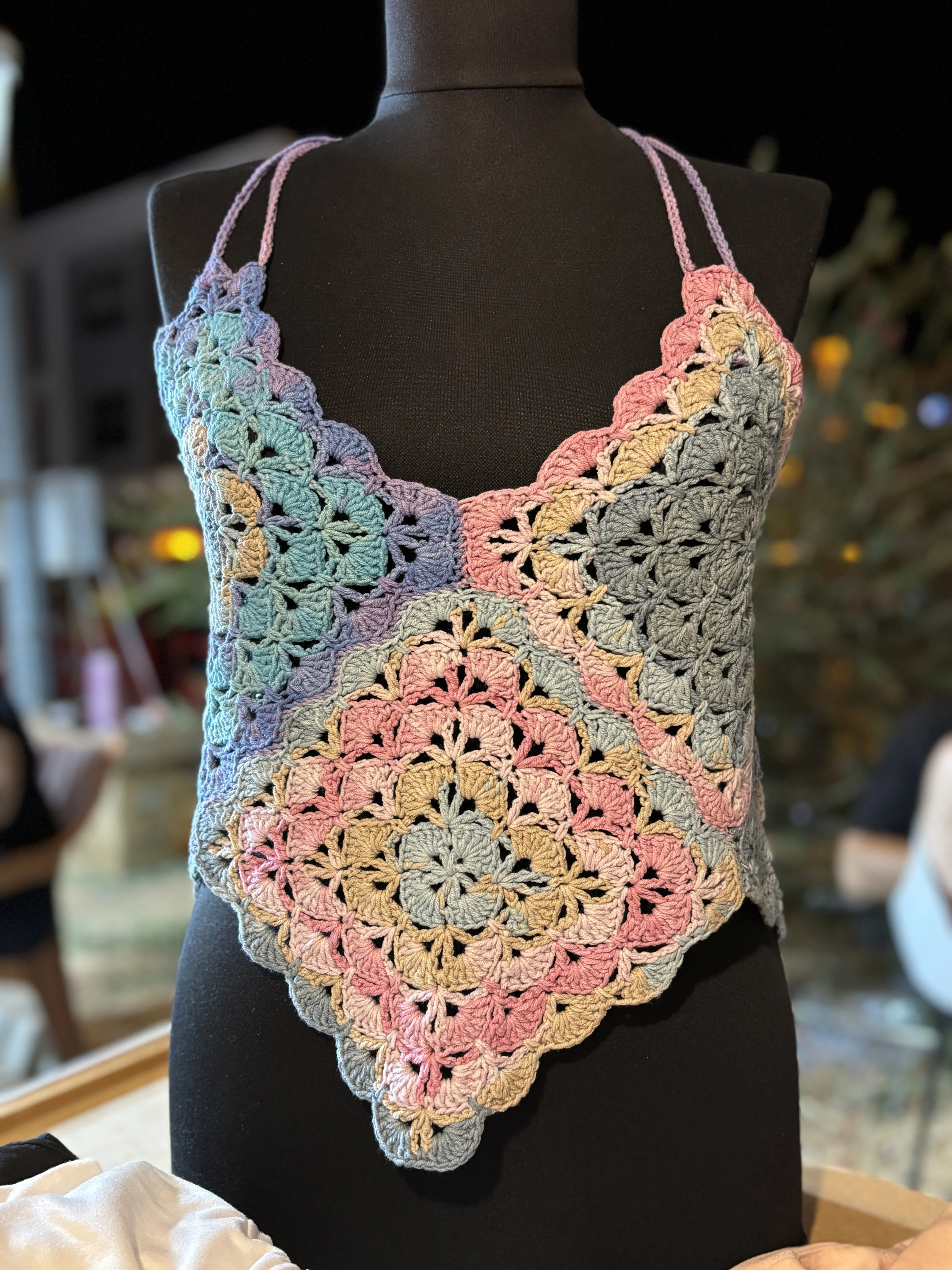 El Emeği Renkli Örgü Crop Bluz