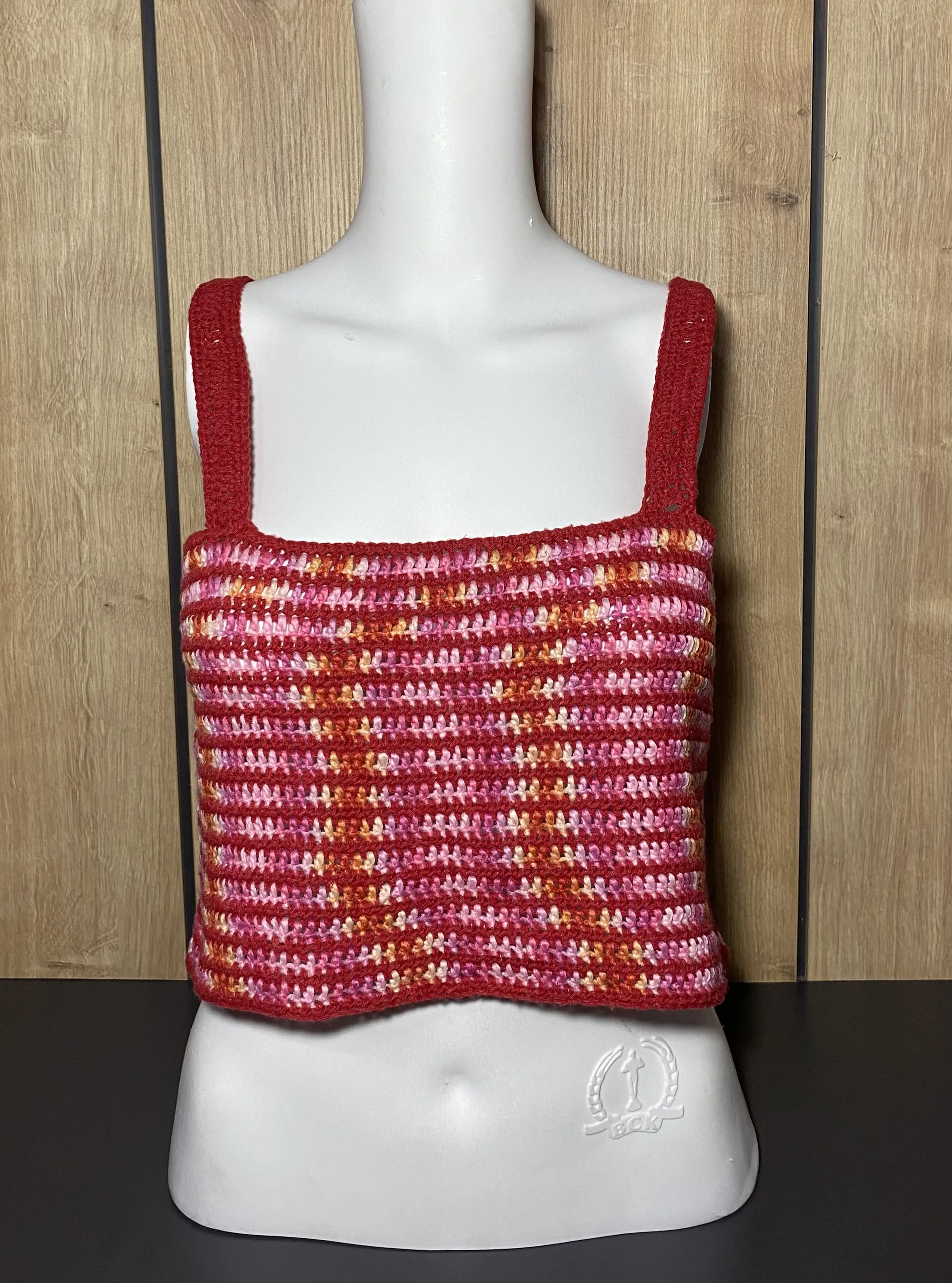 El Yapımı Pembe Renk Büstiyer