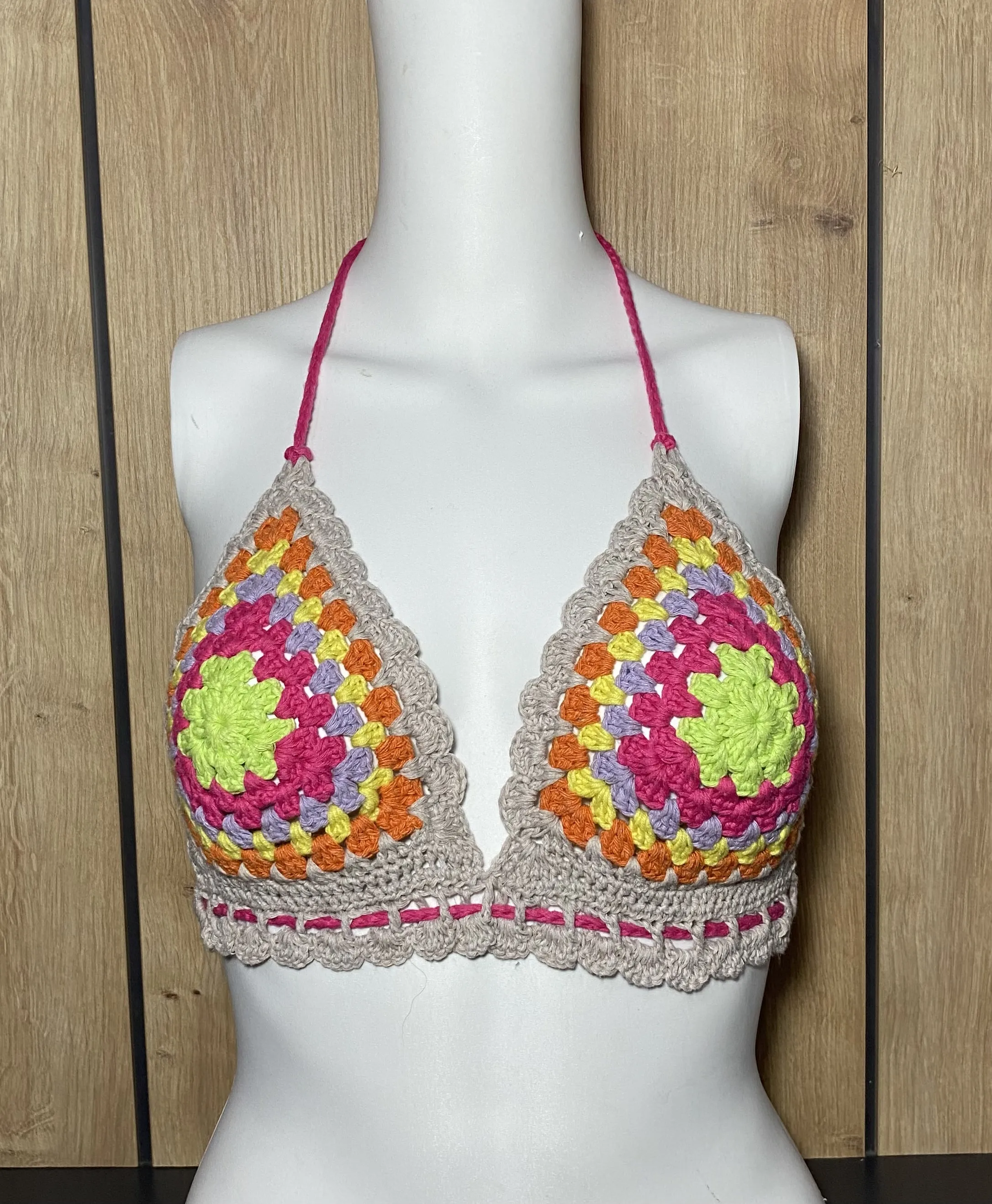 El Yapımı Çok Renki Bikini Üstü