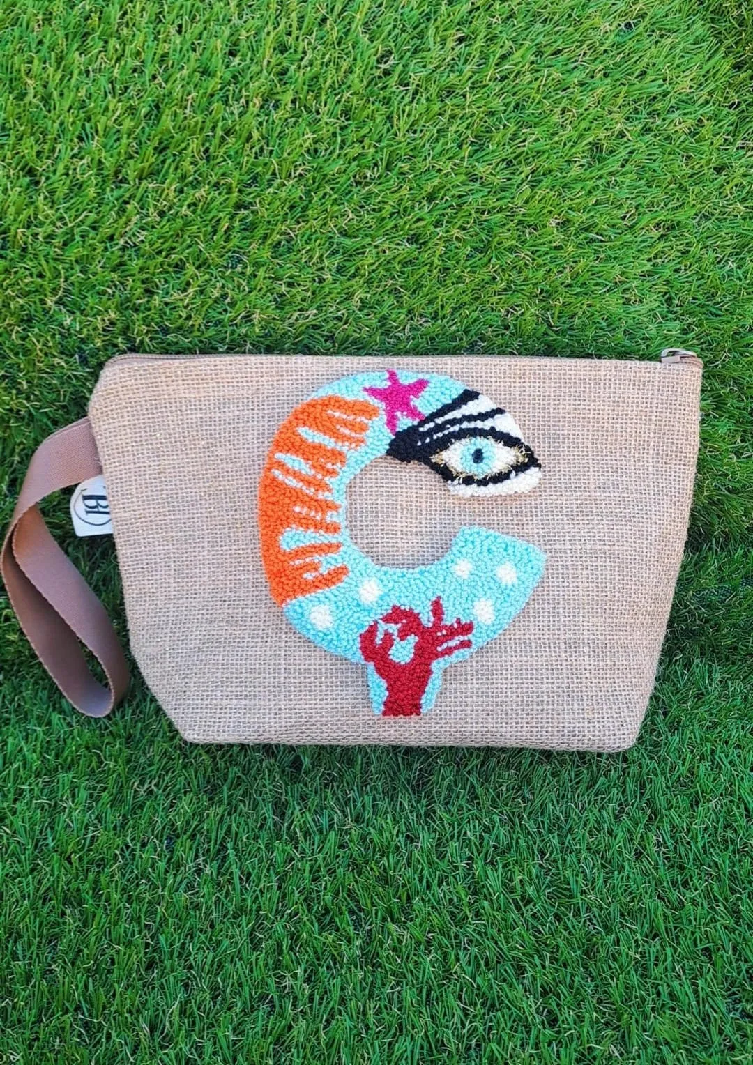 El Yapımı Punch İşlemeli Ç Harf Çanta