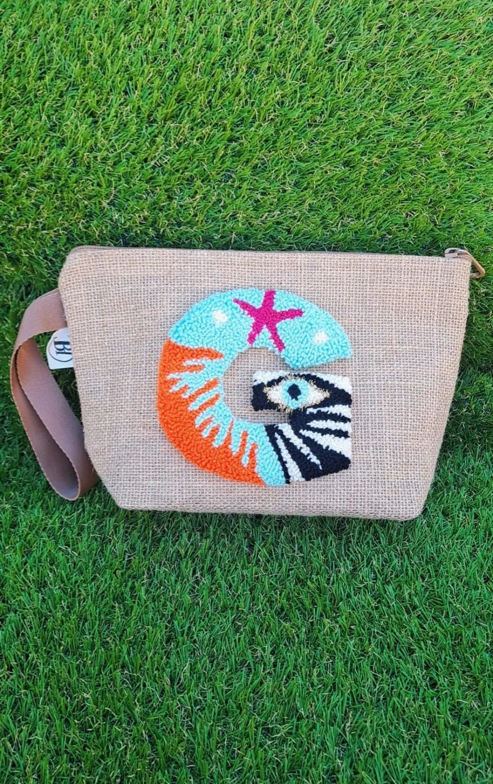 El Yapımı Punch İşlemeli G Harf Çanta