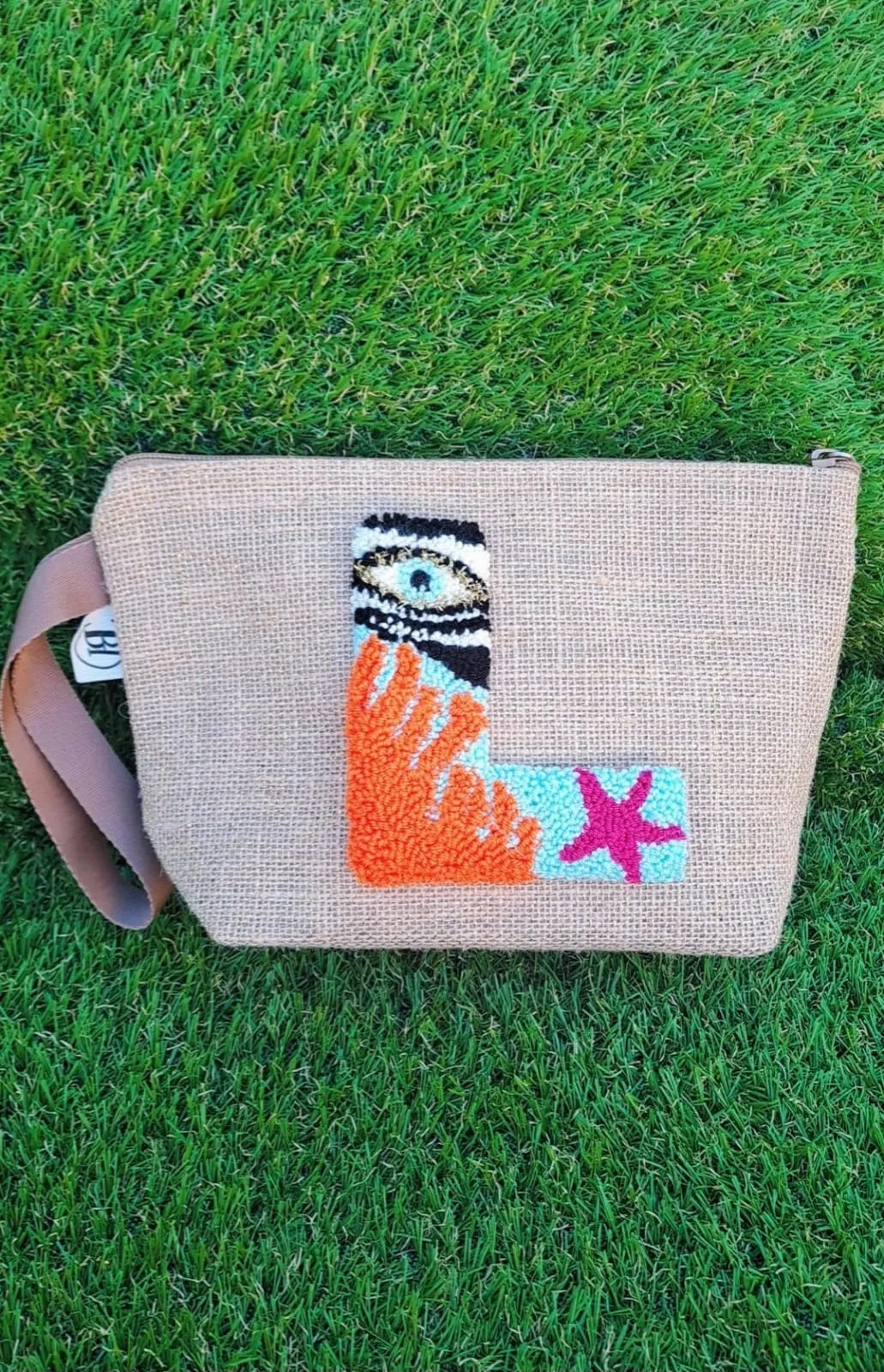 El Yapımı Punch İşlemeli L Harf Çanta