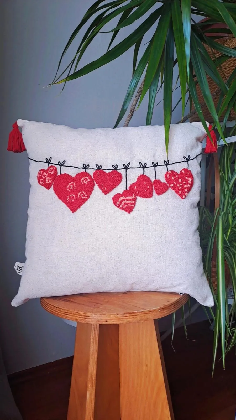 Kırlent Kılıfı Punch (PANÇ) Kalpli