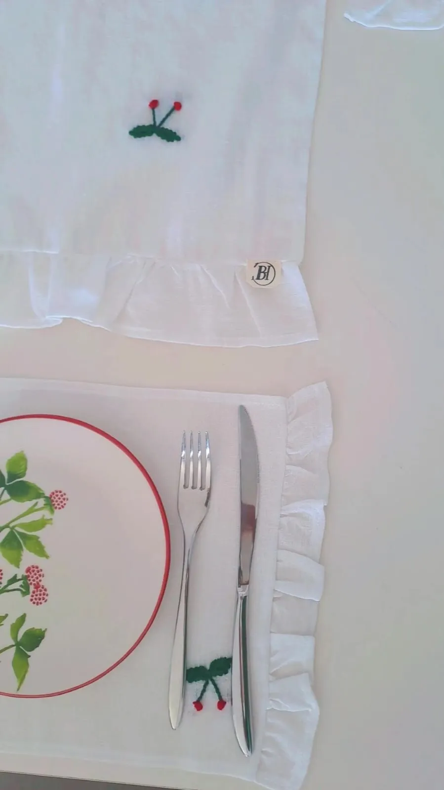 RUNNER, SUPLA, AMERİKAN SERVİS Kiraz Desenli