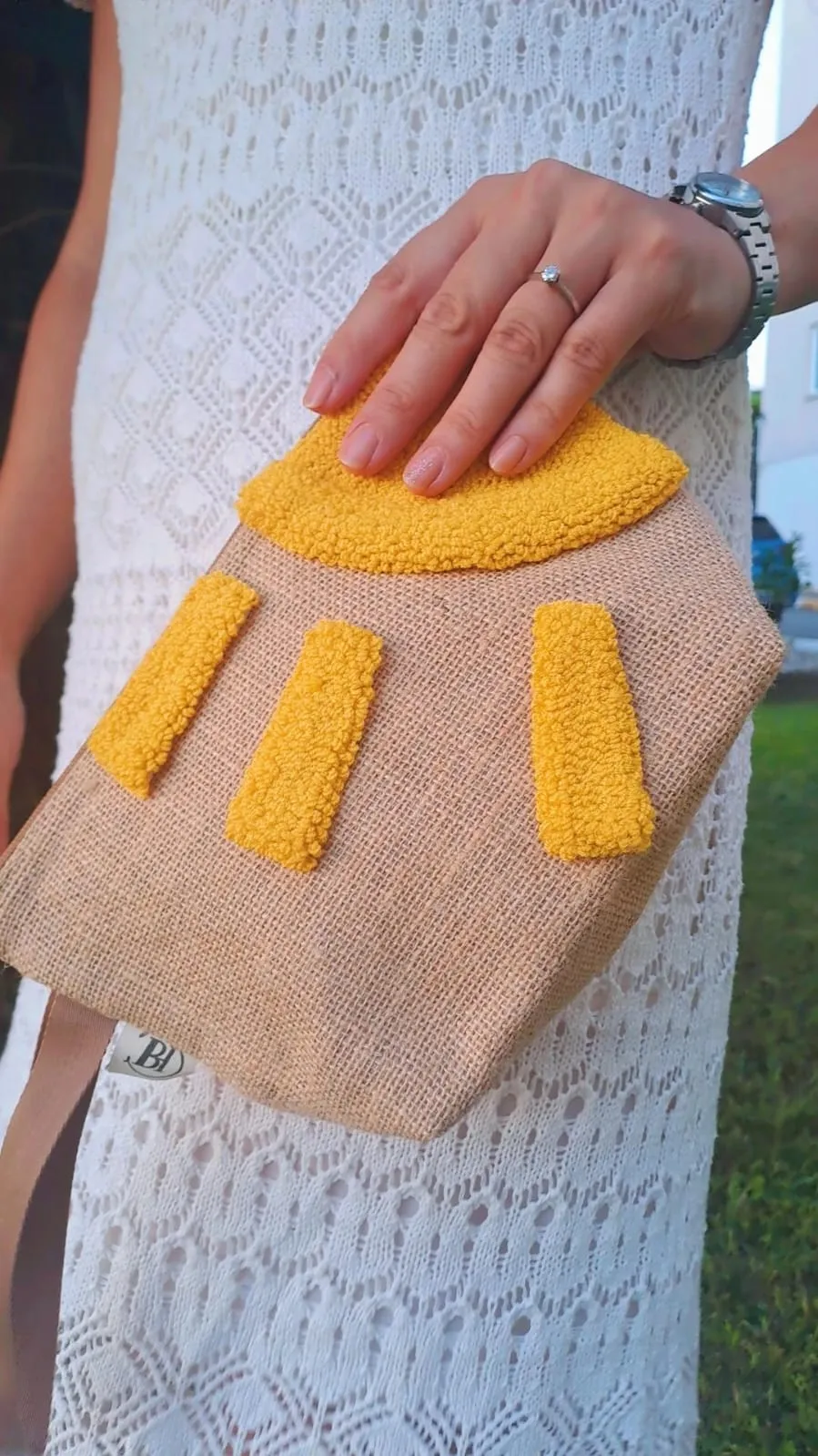 El Yapımı Punch İşlemeli Jüt Çanta