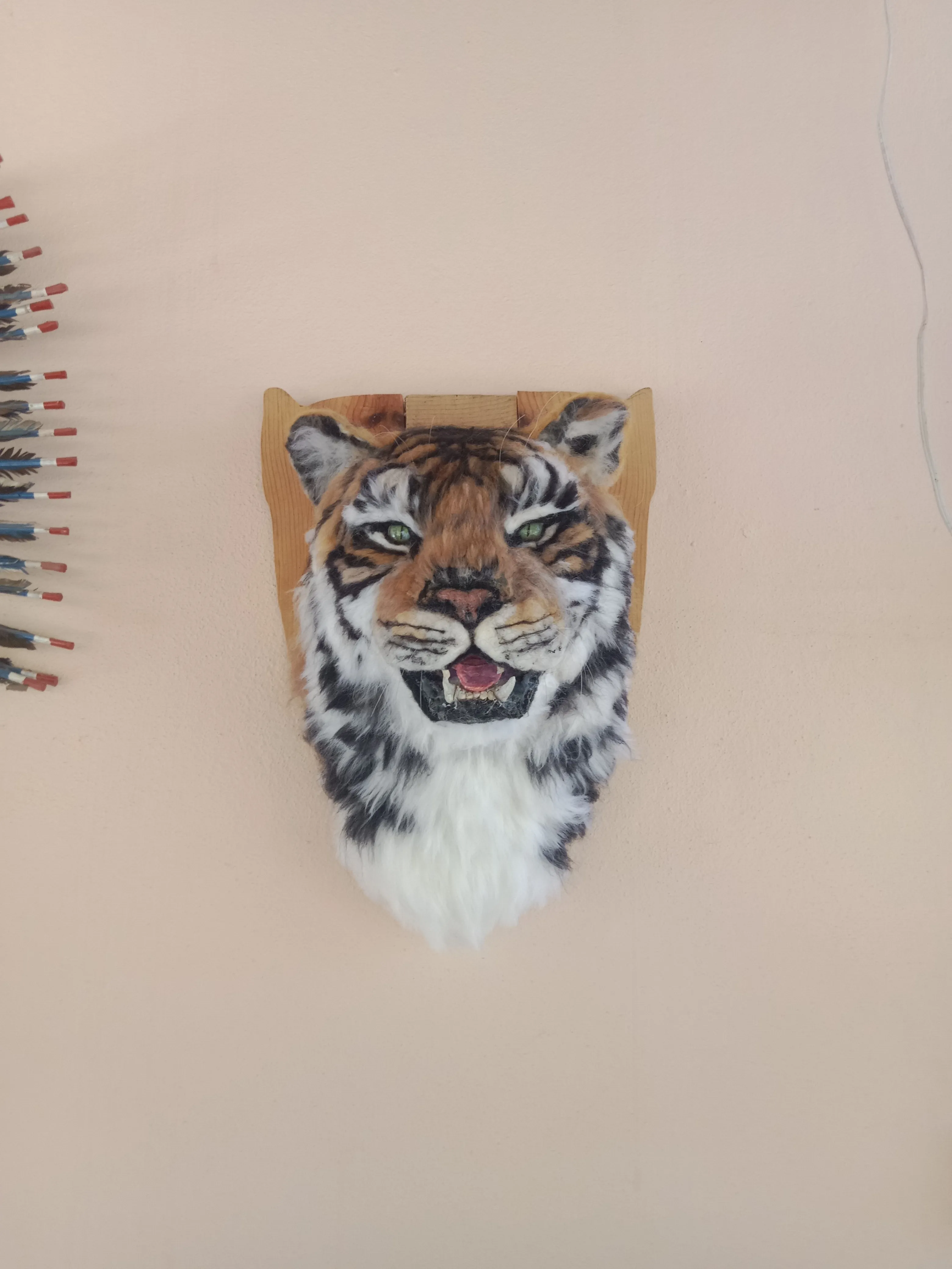 El Yapımı Keçe Yünü Kaplan Kapı Süsü