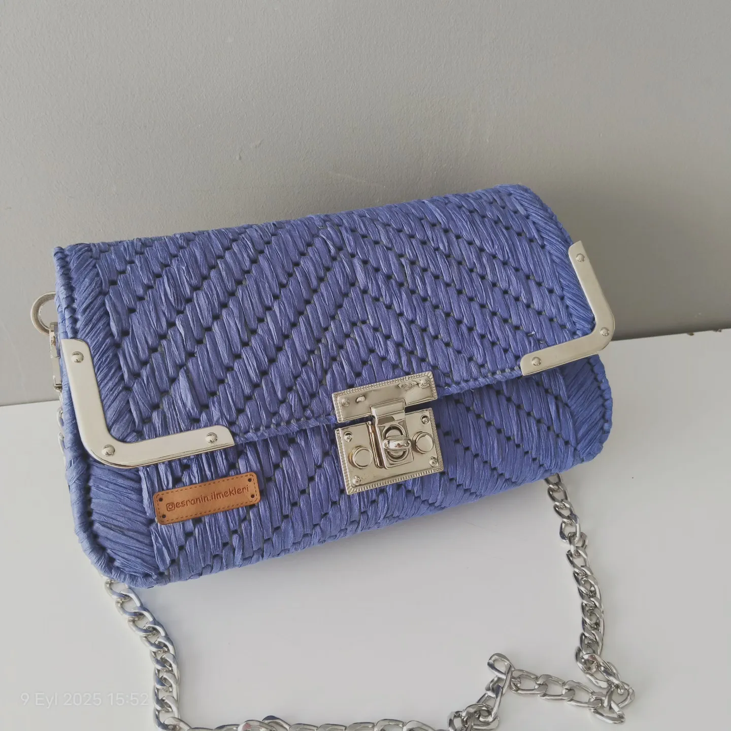 Zincir Askılı Mavi Hasır El Çantası