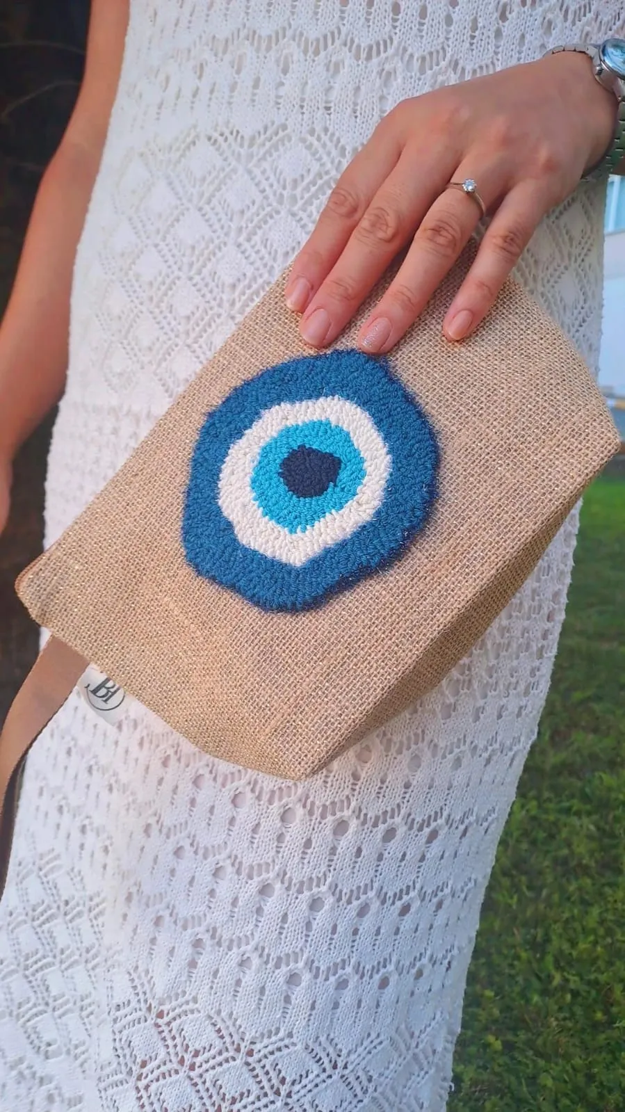 El Yapımı Punch İşlemeli Nazar Boncuğu Desenli Jüt Çanta