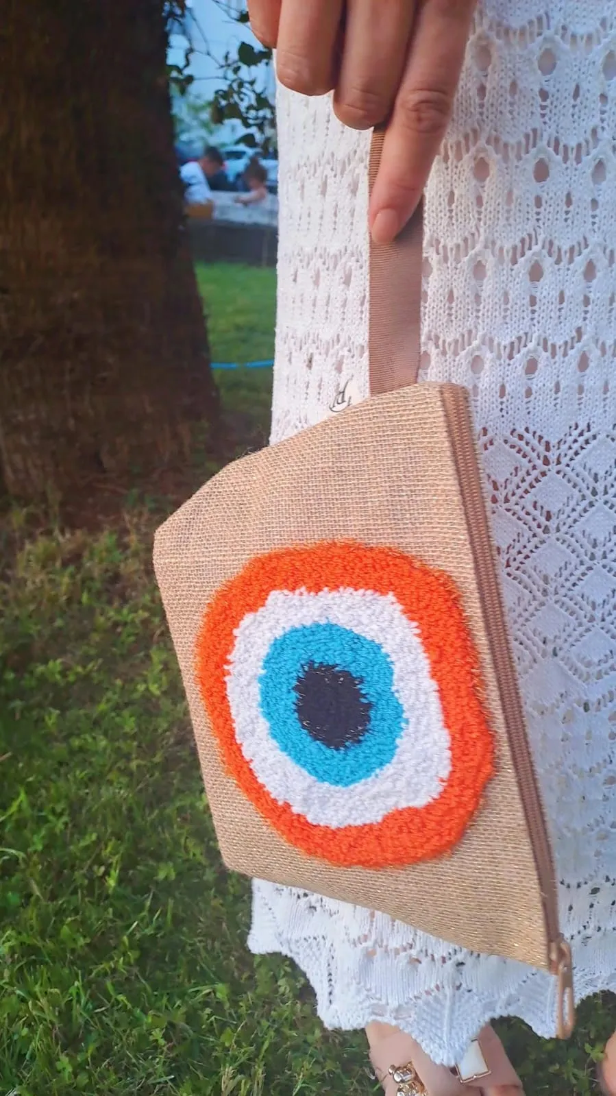 El Yapımı Punch İşlemeli Nazar Boncuğu Desenli Jüt Çanta