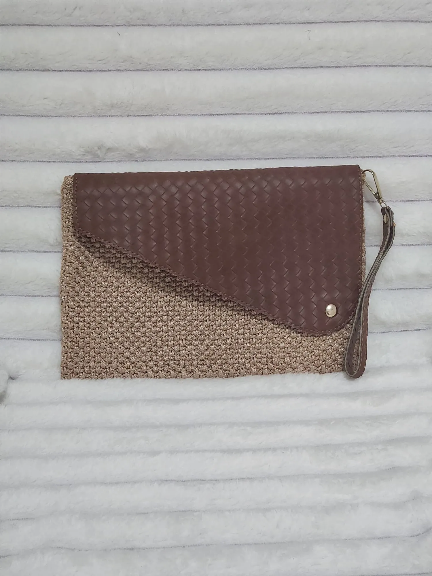 Brown Leather Detailed Hand Knitted Polyester Rope Clutch Bag