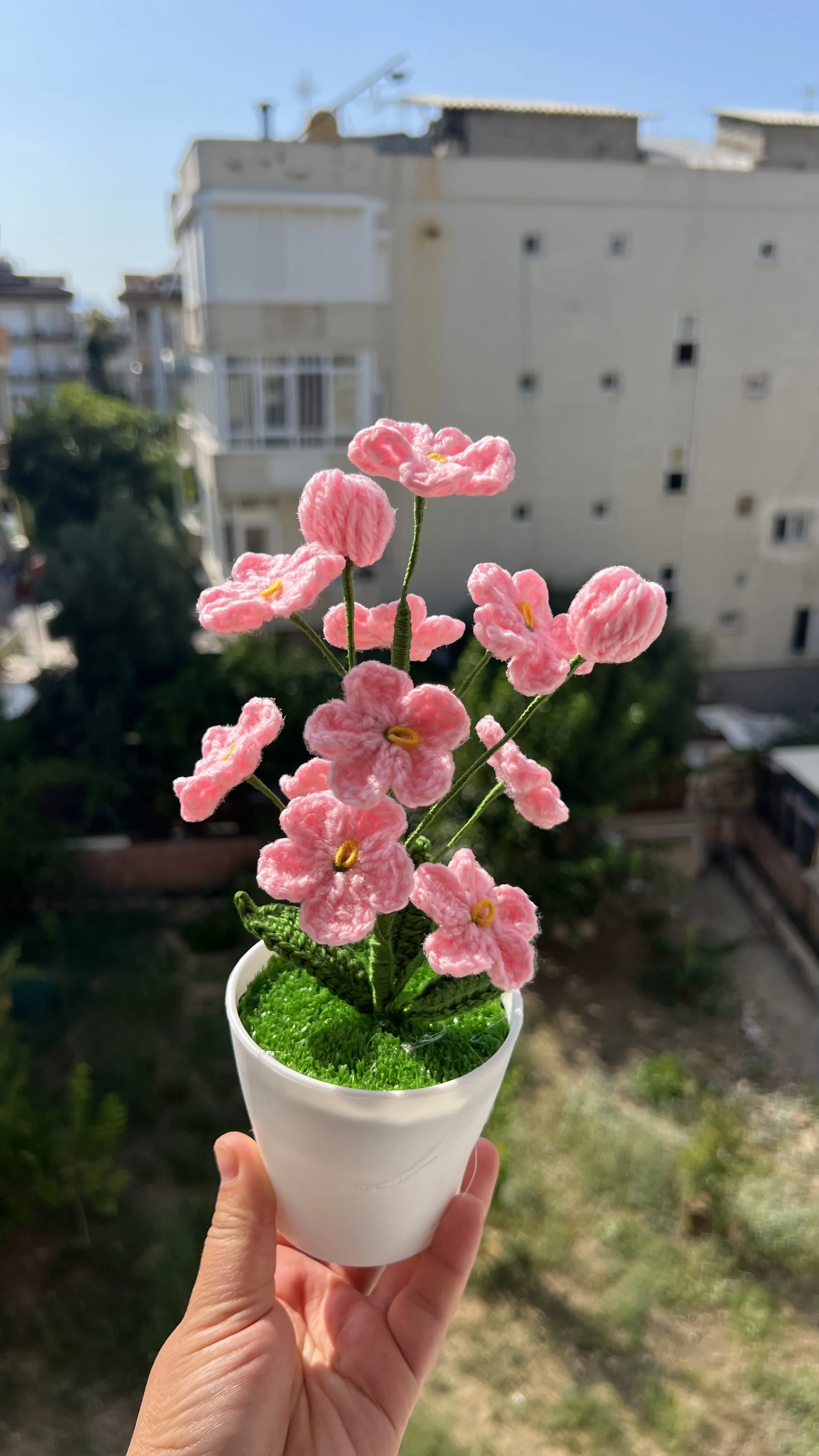 El Yapımı Tığ İşi Pembe Unutma Beni Çiçeği Dekoratif Saksı Çiçeği