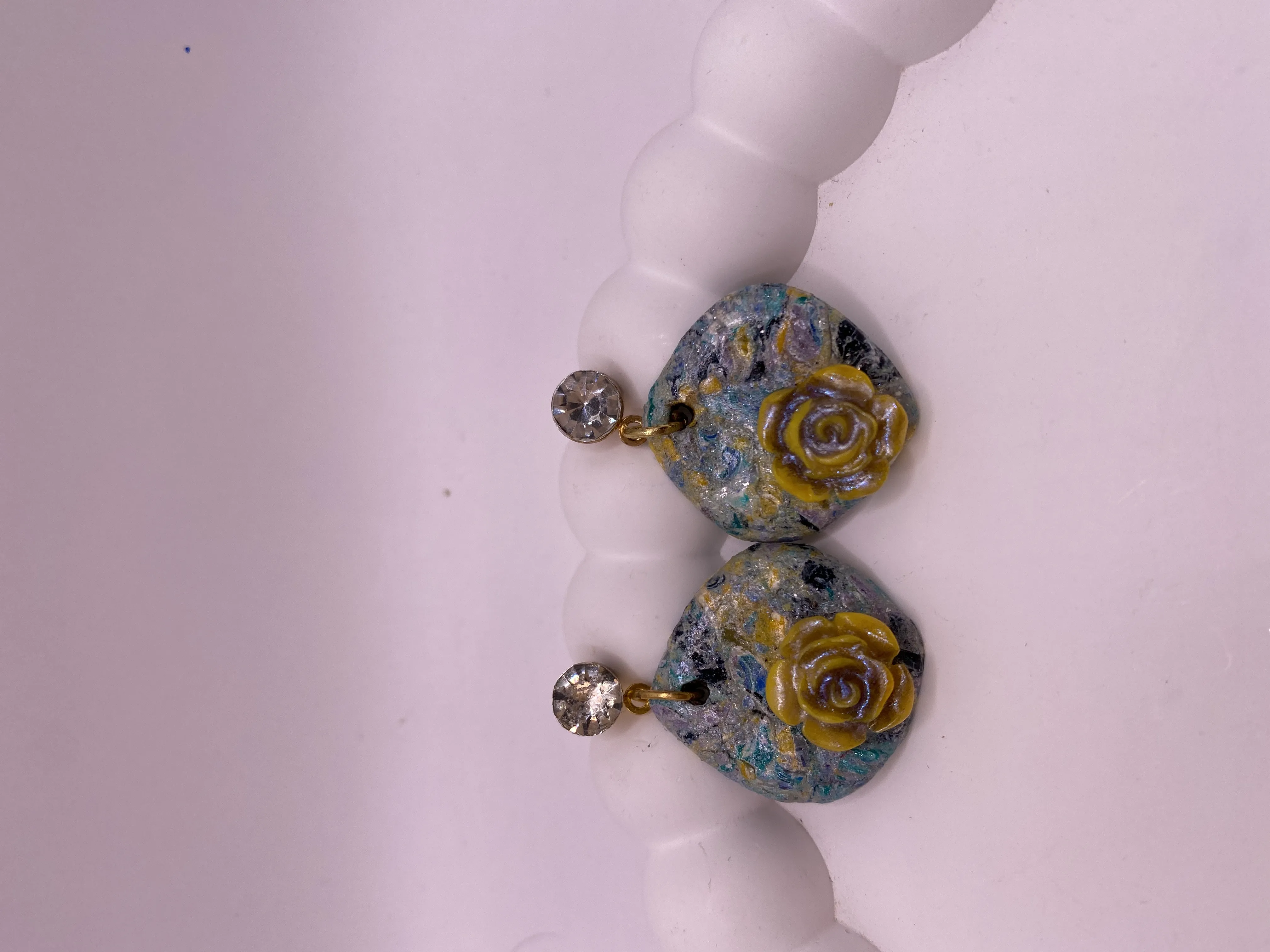 Handmade Yellow Rose Detailed Stone Patterned Earring - Stylish and Elegant Design