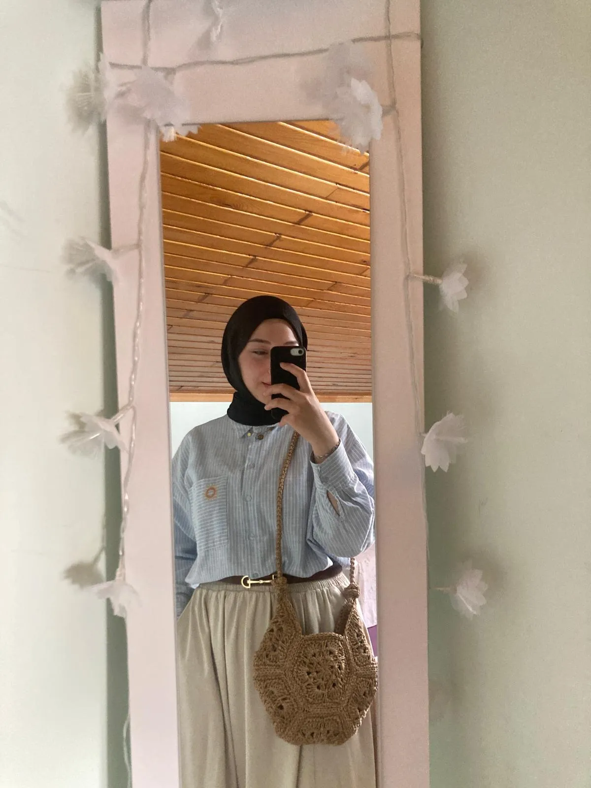 Brown Paper Rope Hexagon Patterned Shoulder Bag