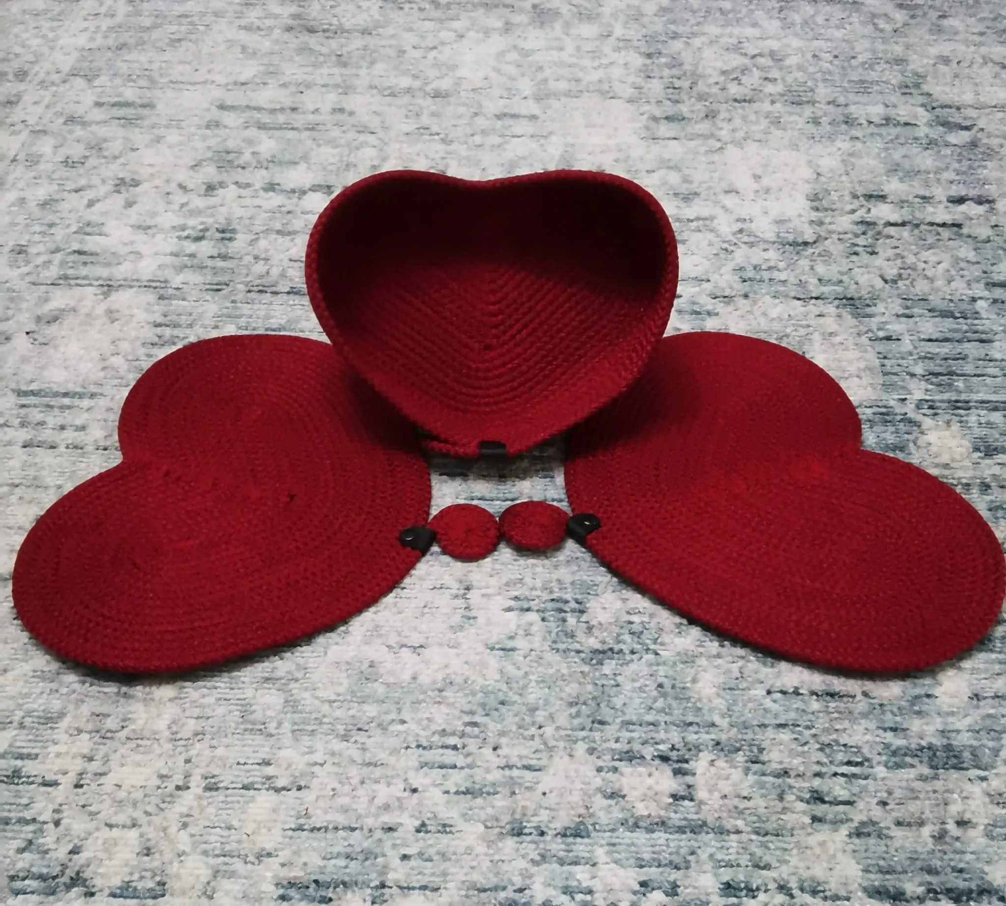 Heart Patterned 3-Piece Placemat Set - Placemats from Red Tress Yarn