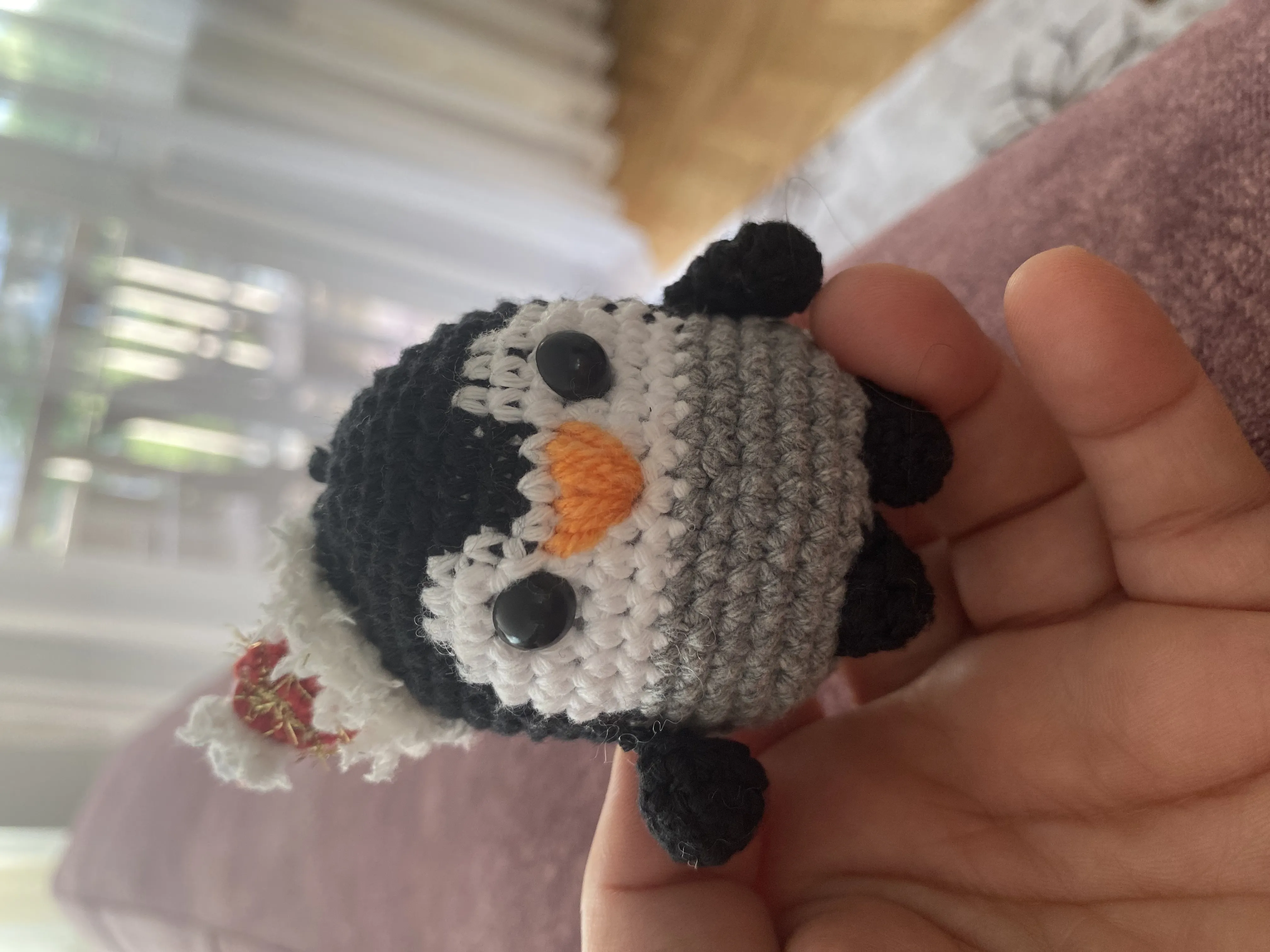 Amigurumi Örgü Penguen Yılbaşı Anahtarlık - El Yapımı Hediye