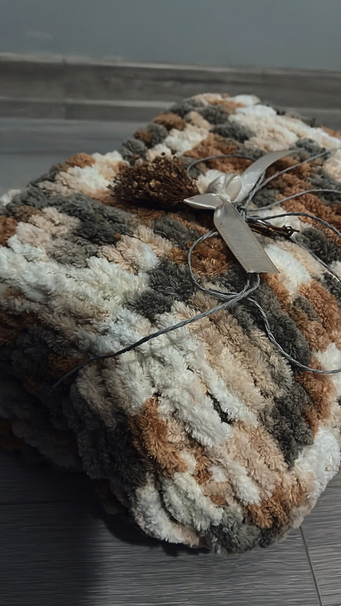 Çok Renkli Puffy Bebek Battaniyesi - Yumuşak ve Sıcak Tutma Özelliği