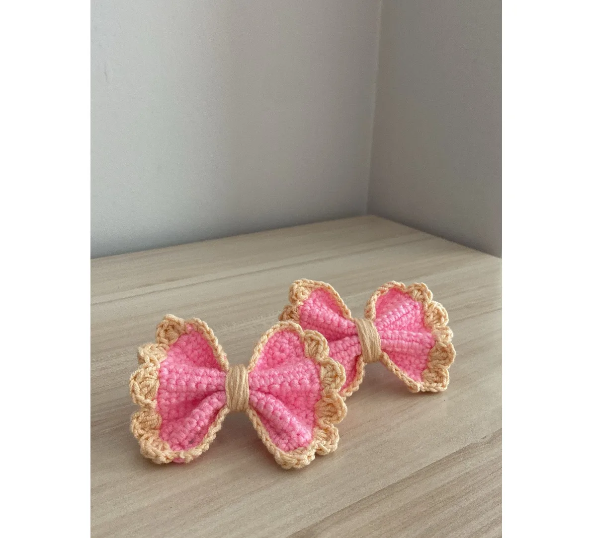 Pembe Örgü Fiyonklu Lastikli Toka - 2'li Set Saç Aksesuarı