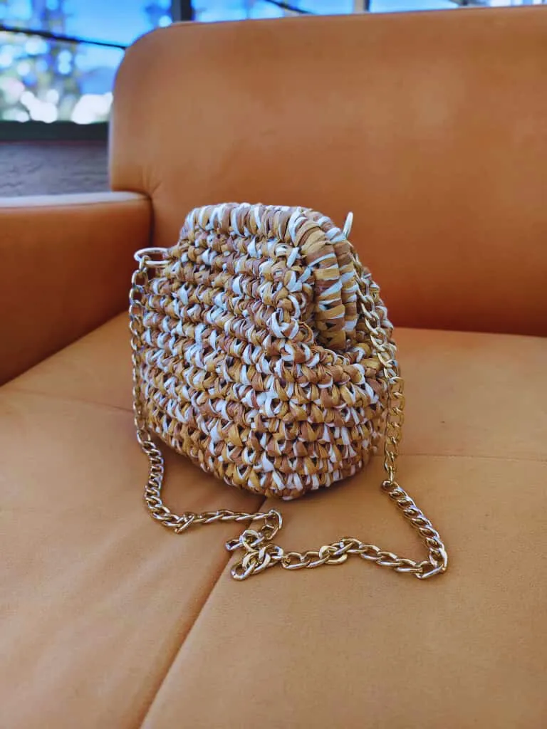 Rafya Örgü Burslu Çanta | Sonbahar Koleksiyonu Omuz & Çapraz Kadın Çantası
Output:
Raffia Knitted Burslu Bag | Autumn Collection Shoulder & Crossbody Women's Bag