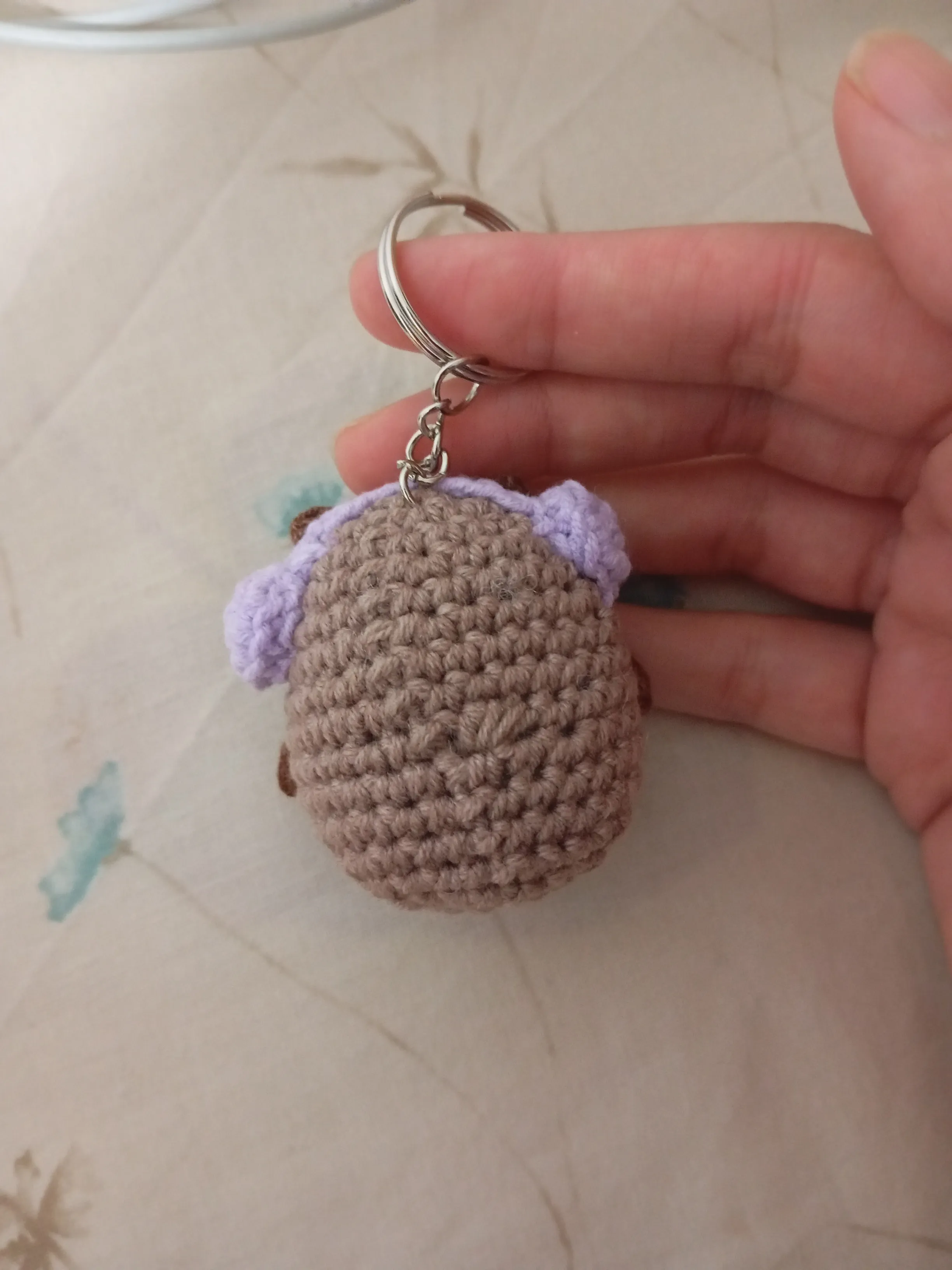 Örme Kapibara Anahtarlık - Lavanta Kulaklıklı Amigurumi Kapibara