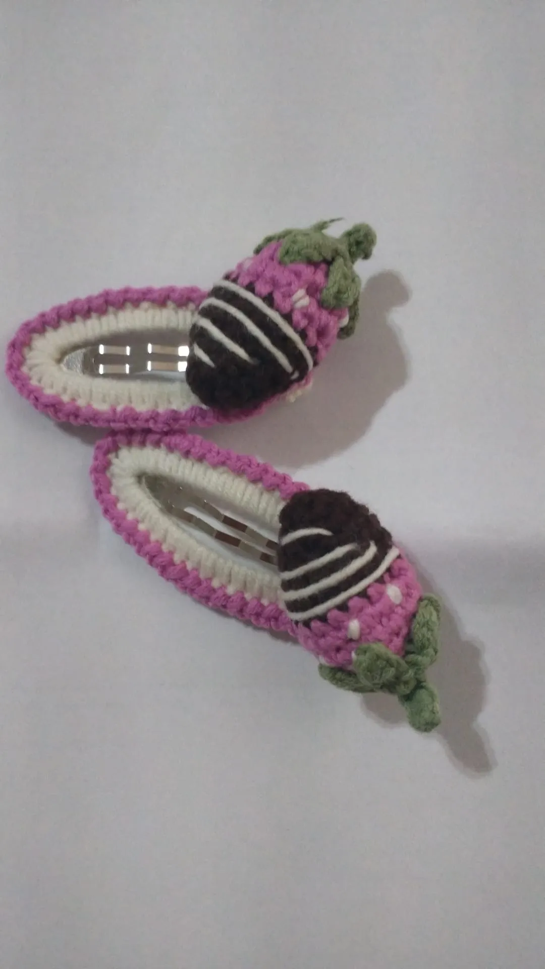 Pink Blackberry Pattern Crochet Clip-on Hair Clip - Handmade