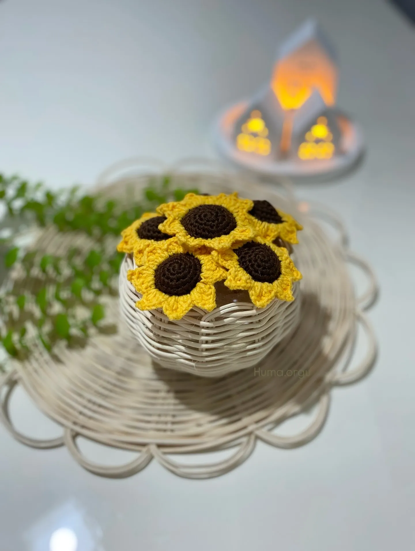 Örgü Ayçiçeği Buketi - Rattan Saksıda Pamuk İpten El Yapımı