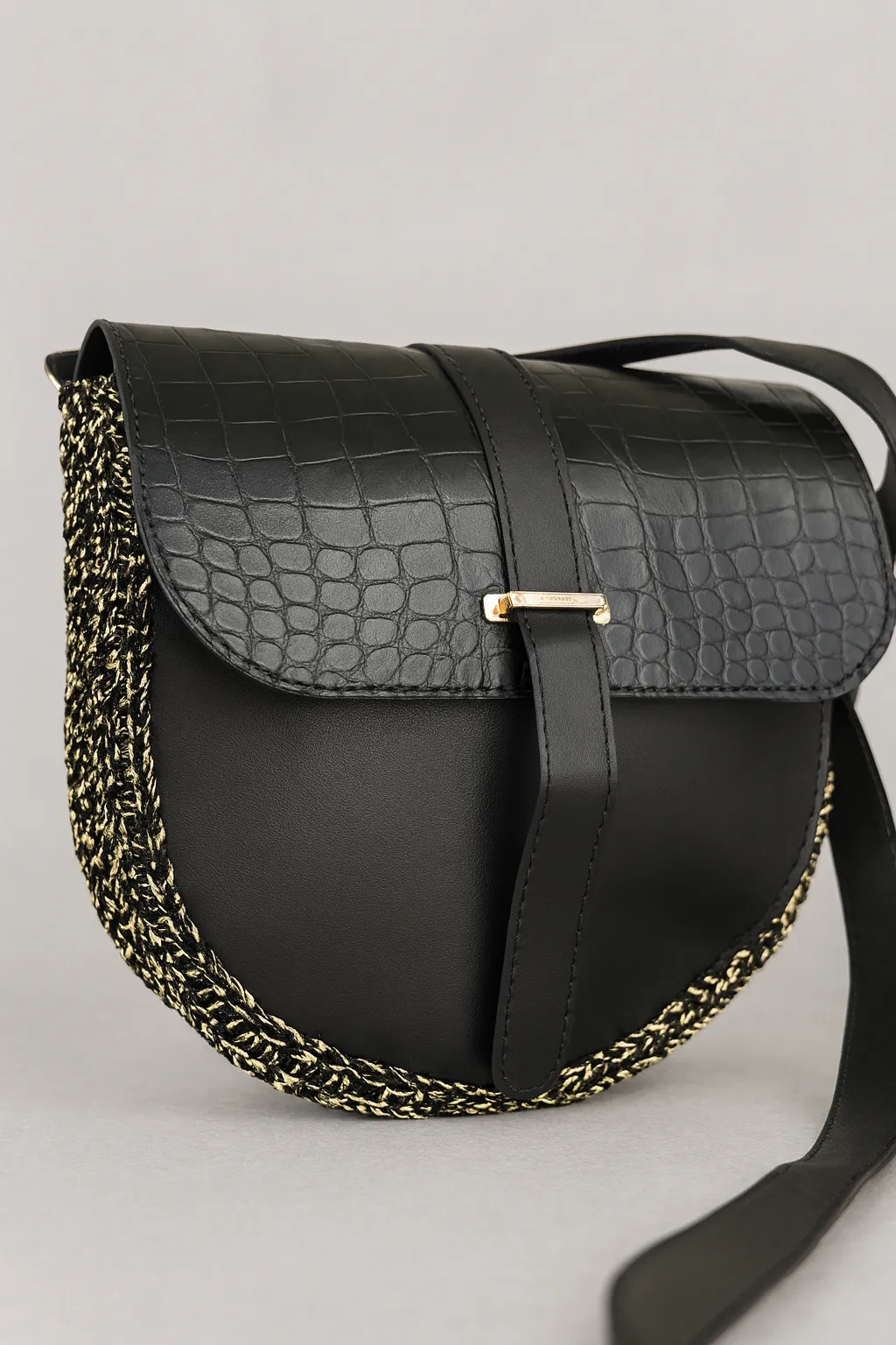 Crocodile Pattern Black Shoulder Bag