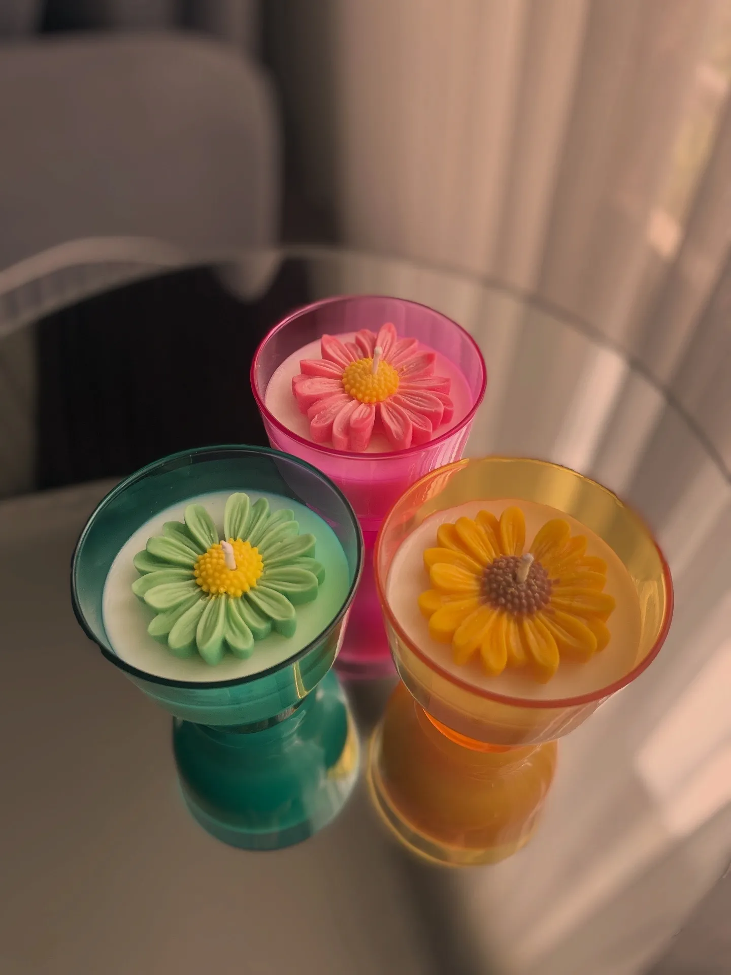 Natural Soy Wax Candle with Colorful Daisy Design - Set of Three