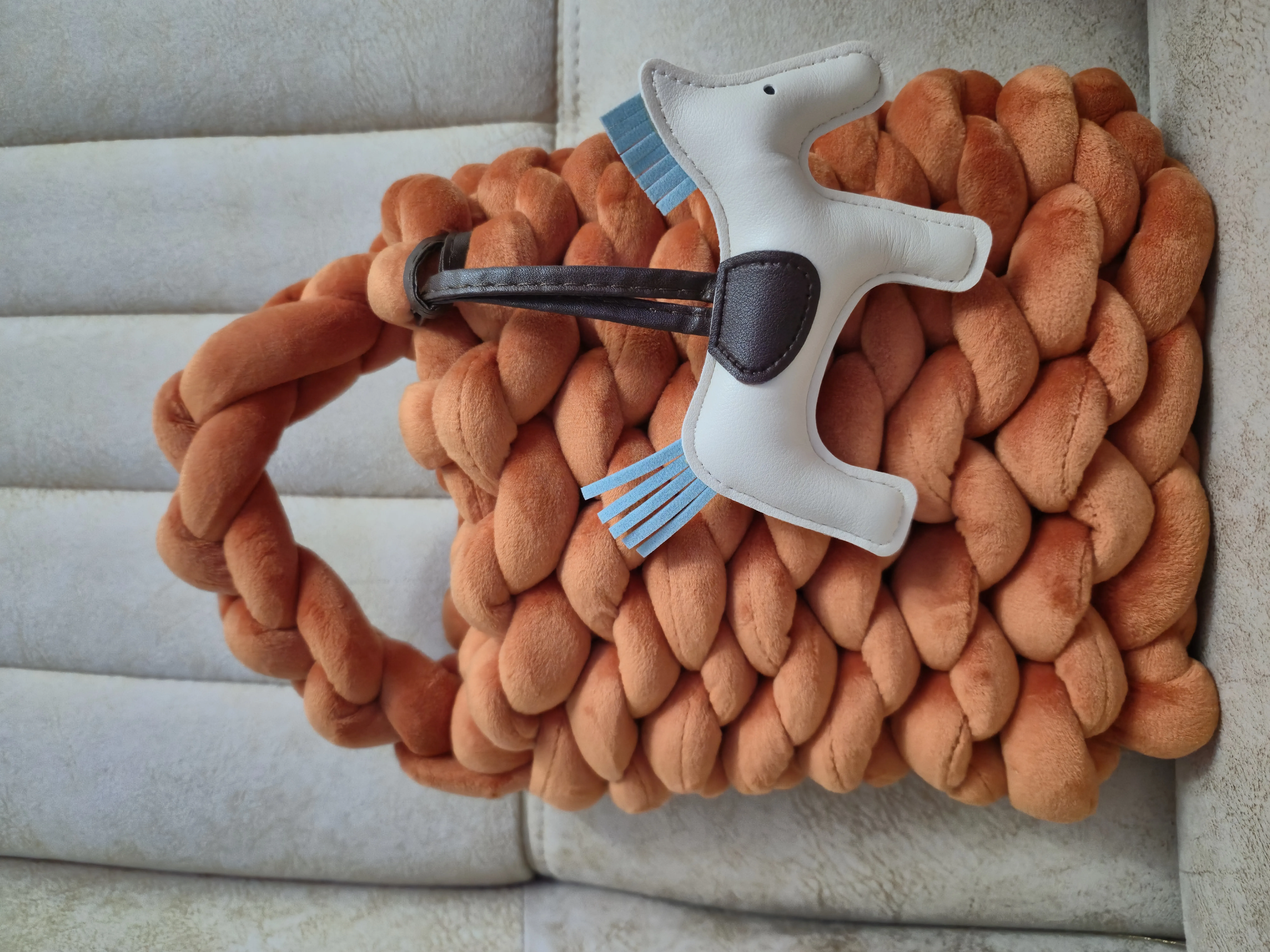 Turuncu Kadife İpten Örme Marşmelov Çanta - El Emeği