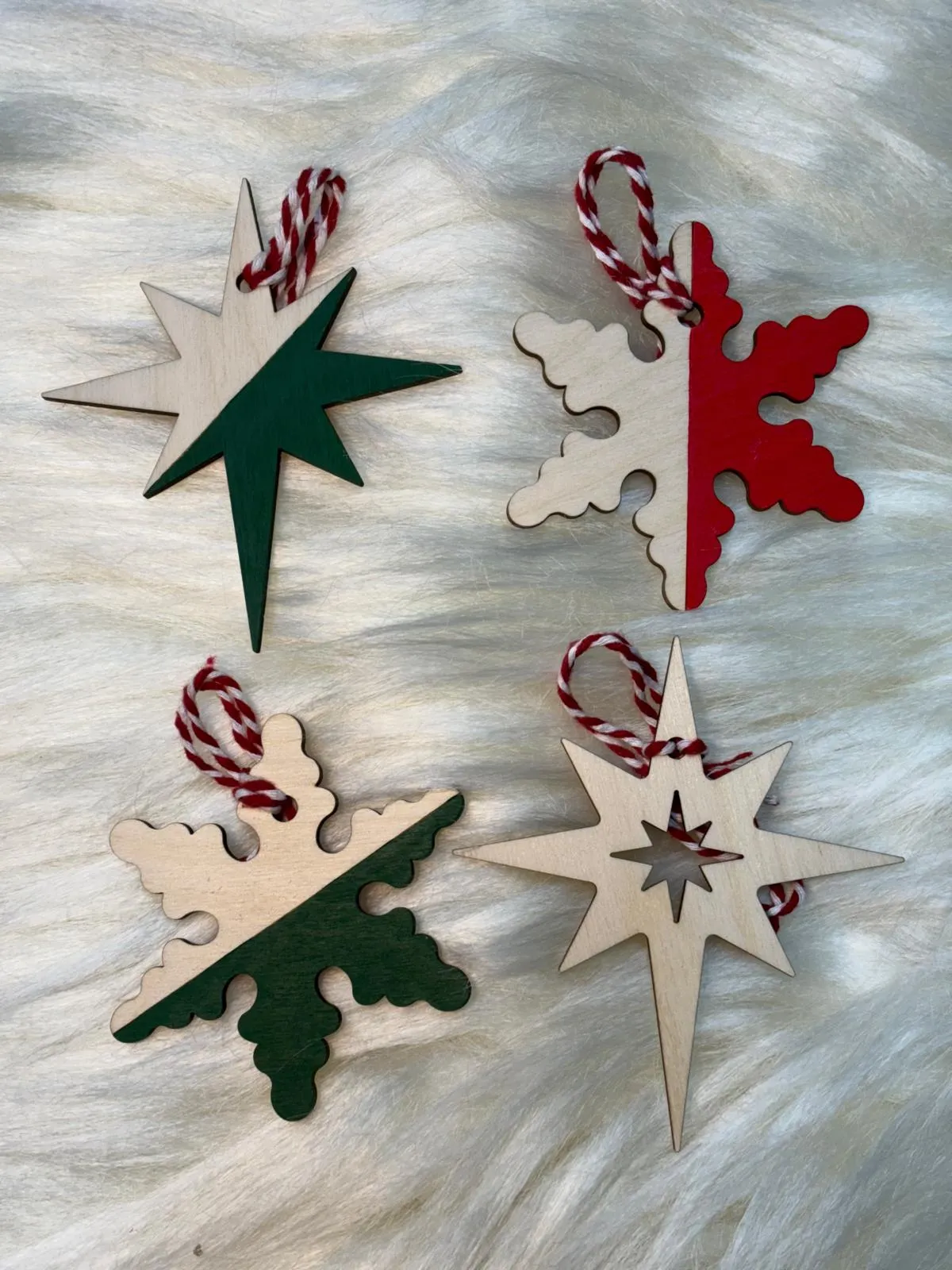 🌲 Naturel Ahşap 4’lü Yılbaşı Ağaç Süsleri