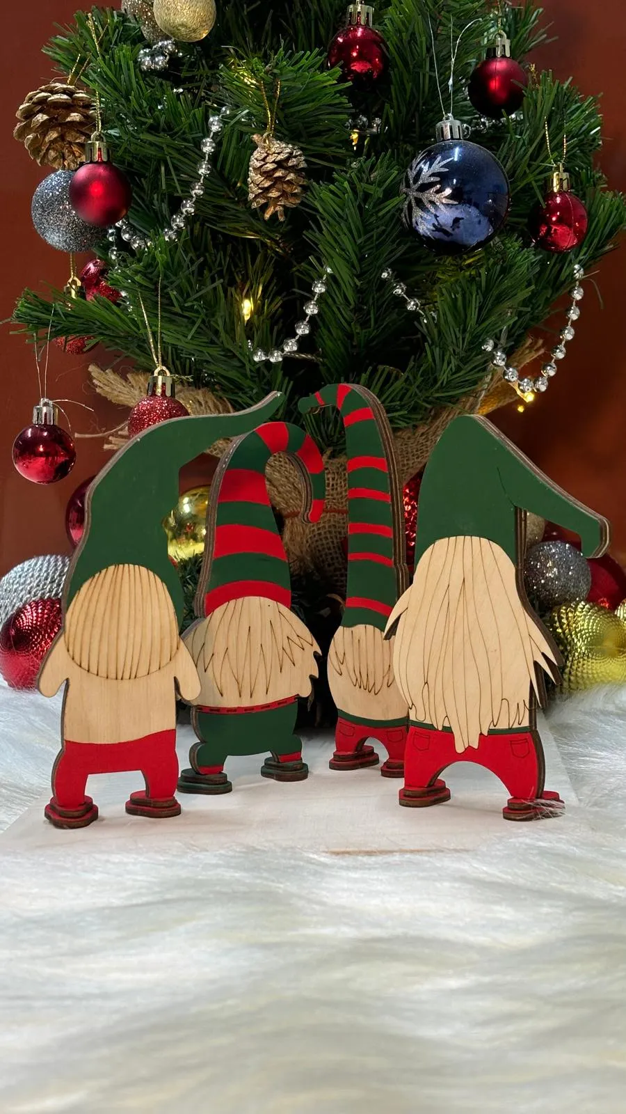 🎄 Christmas Wooden Gnome Ornament - Set of 4, Hand Painted