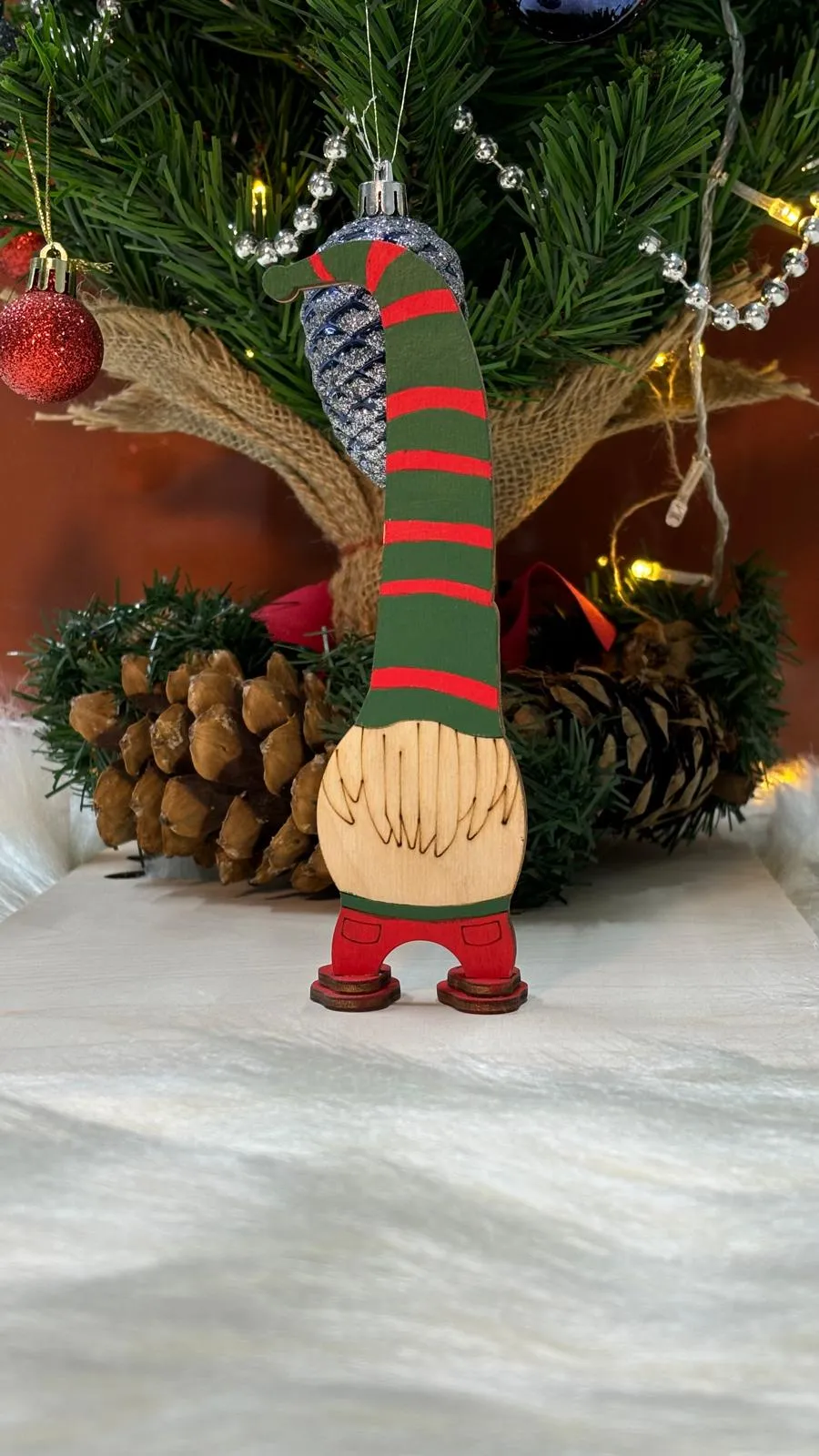 🎄 Christmas Wooden Gnome Ornament - Set of 4, Hand Painted