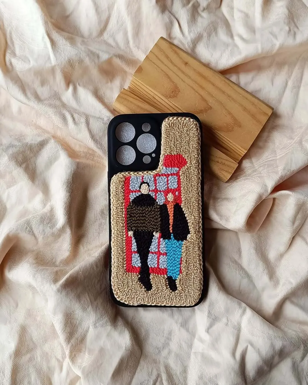 iPhone 16 Uyumlu Kişiye Özel Punch Telefon Kılıfı