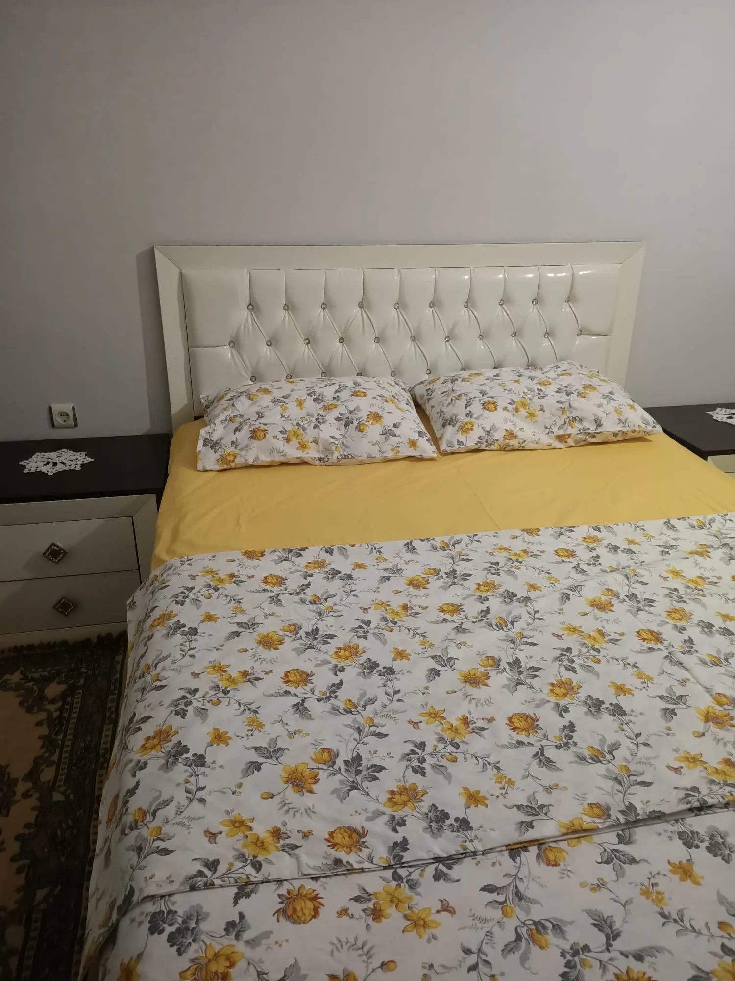 Sarı Çiçekli Çift kişilik nevresim takımı